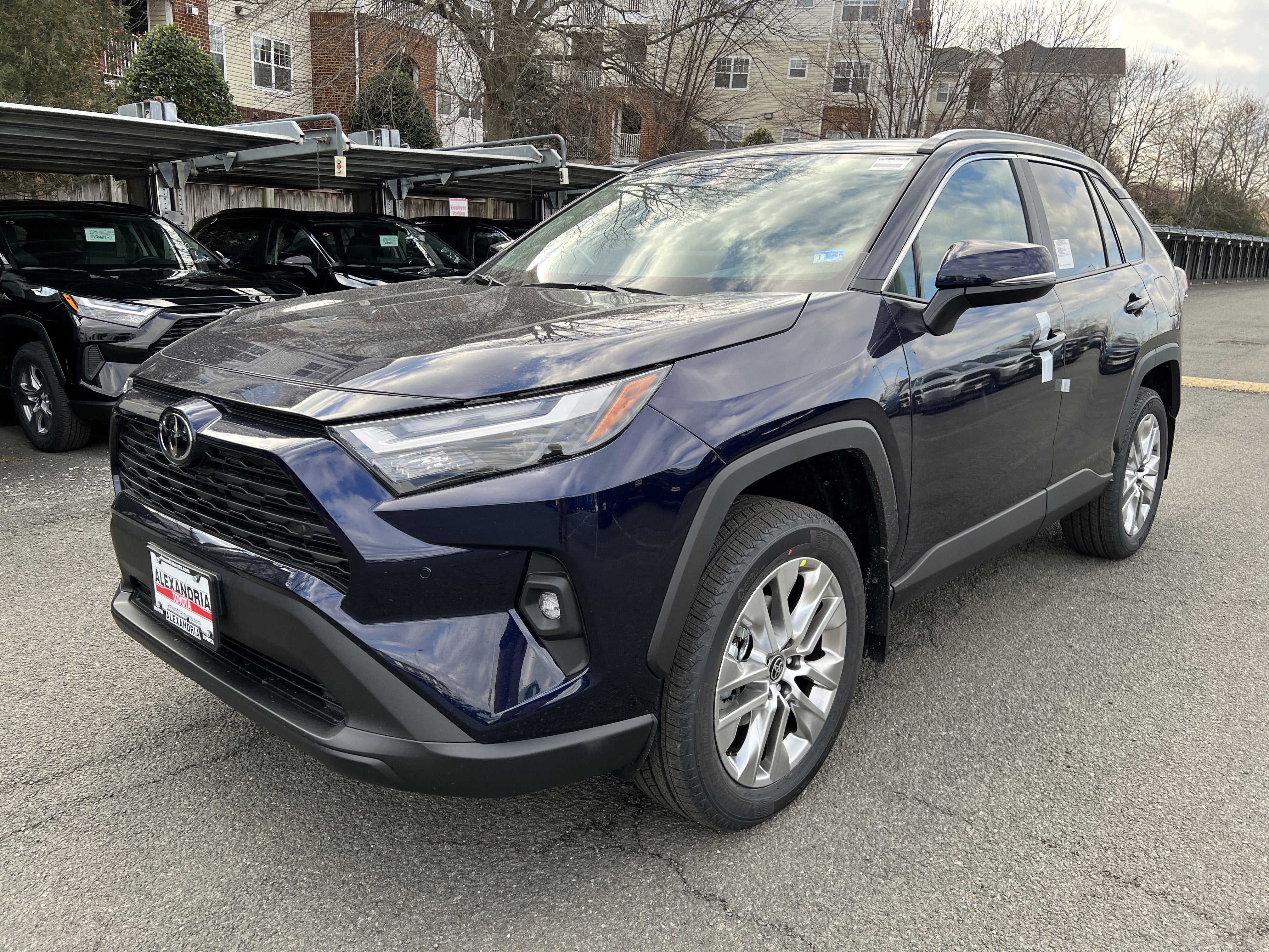 2025 Toyota RAV4 XLE Premium