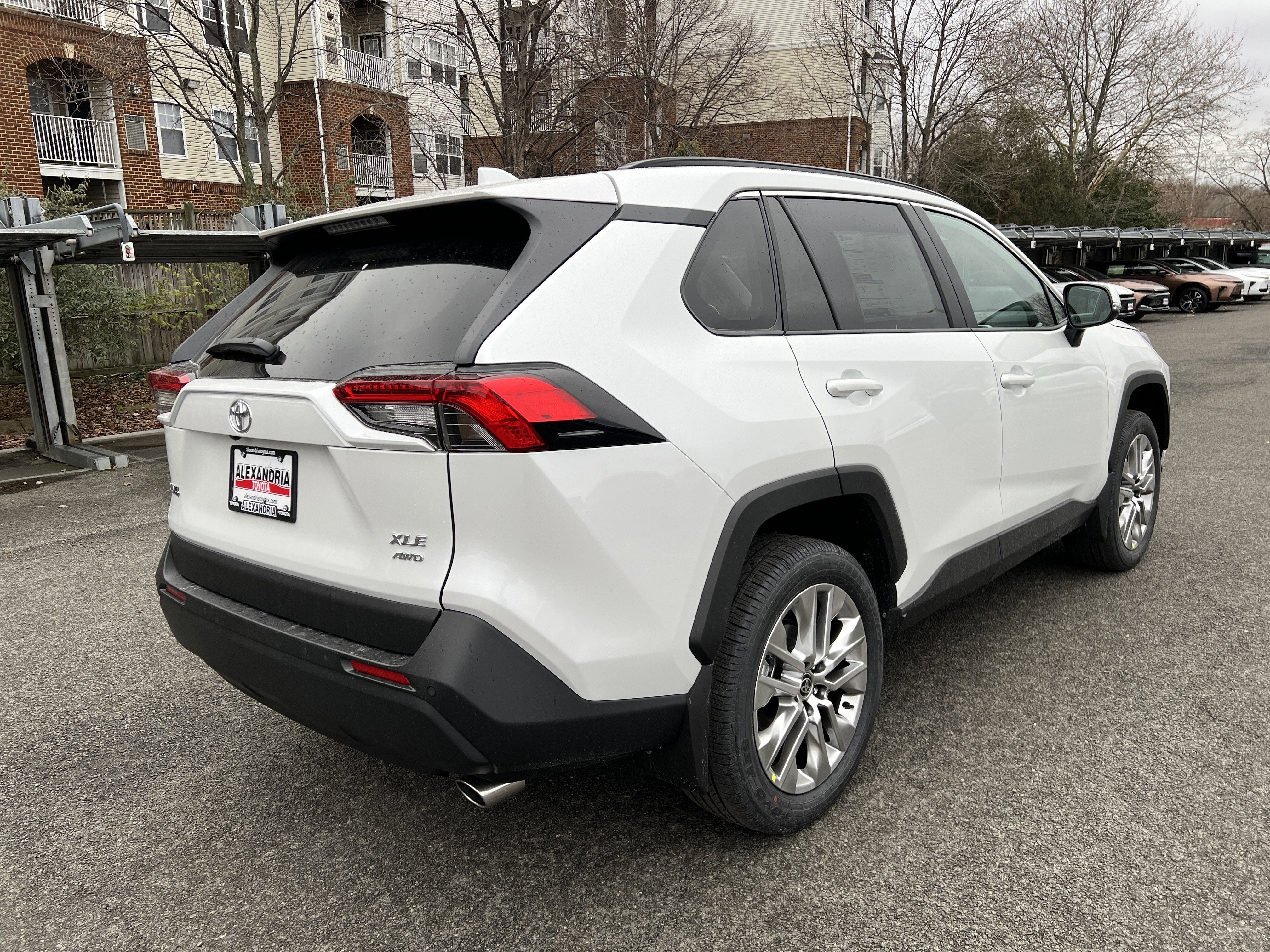 2025 Toyota RAV4 XLE Premium