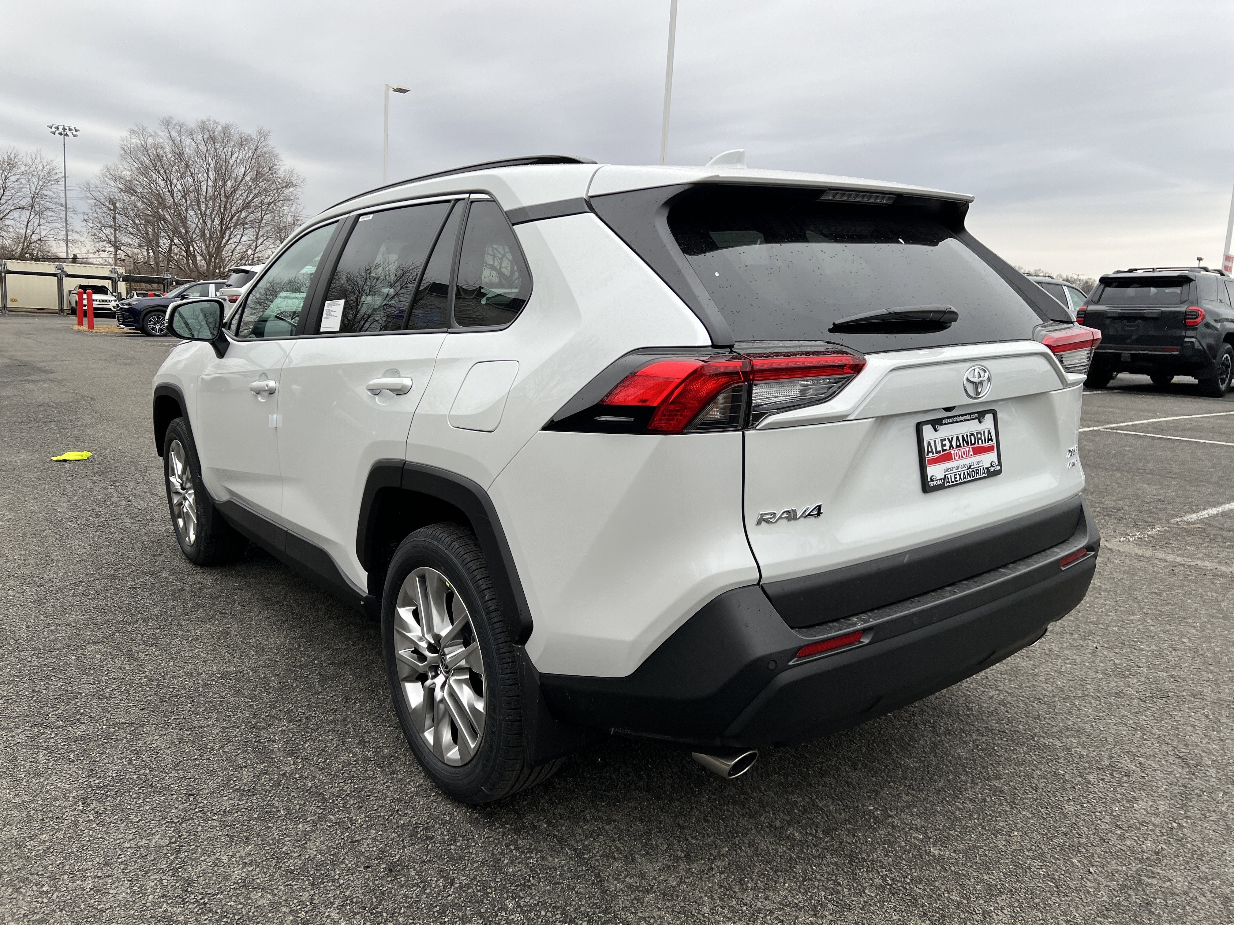 2025 Toyota RAV4 XLE Premium