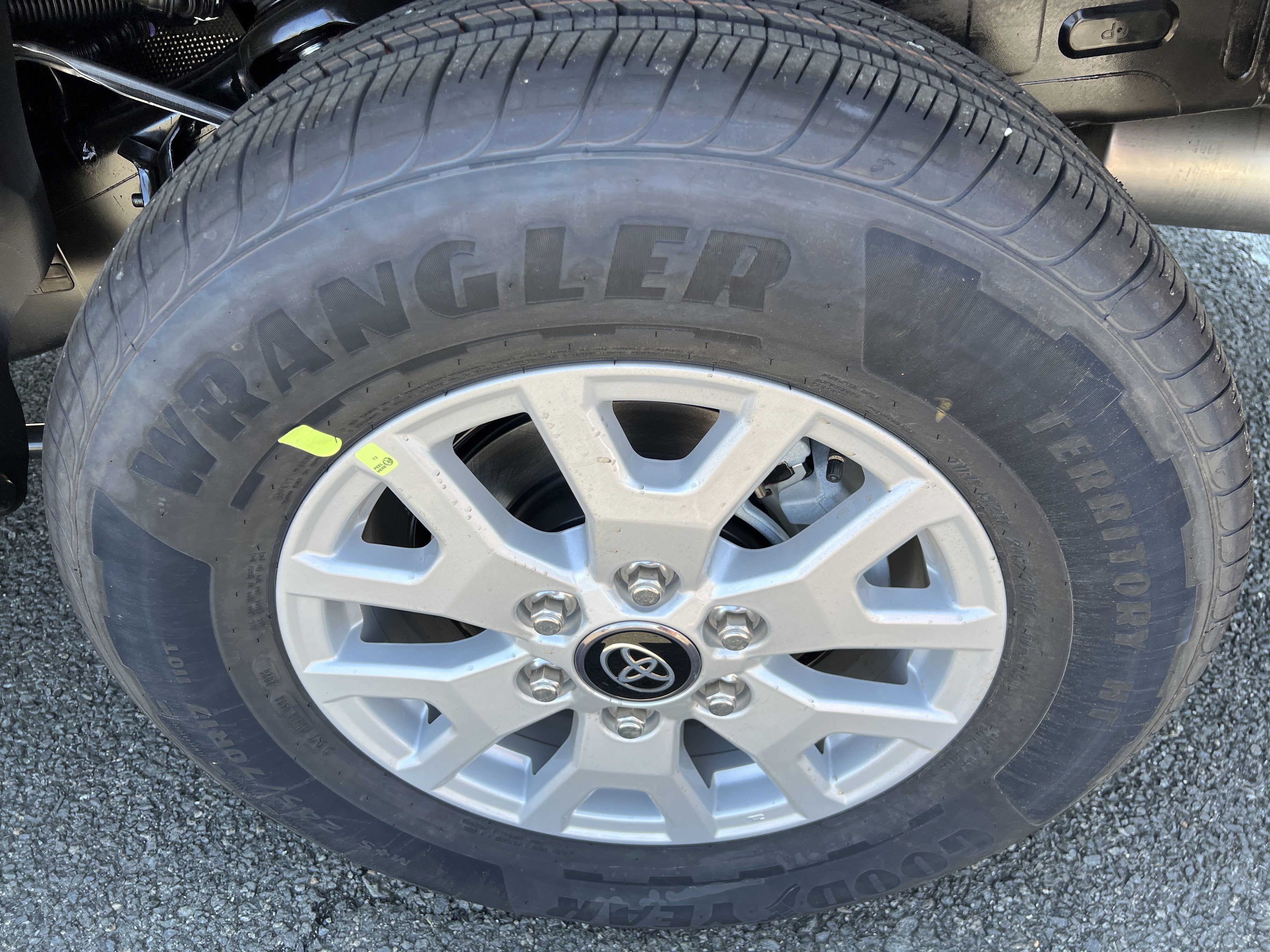 2025 Toyota Tacoma SR5