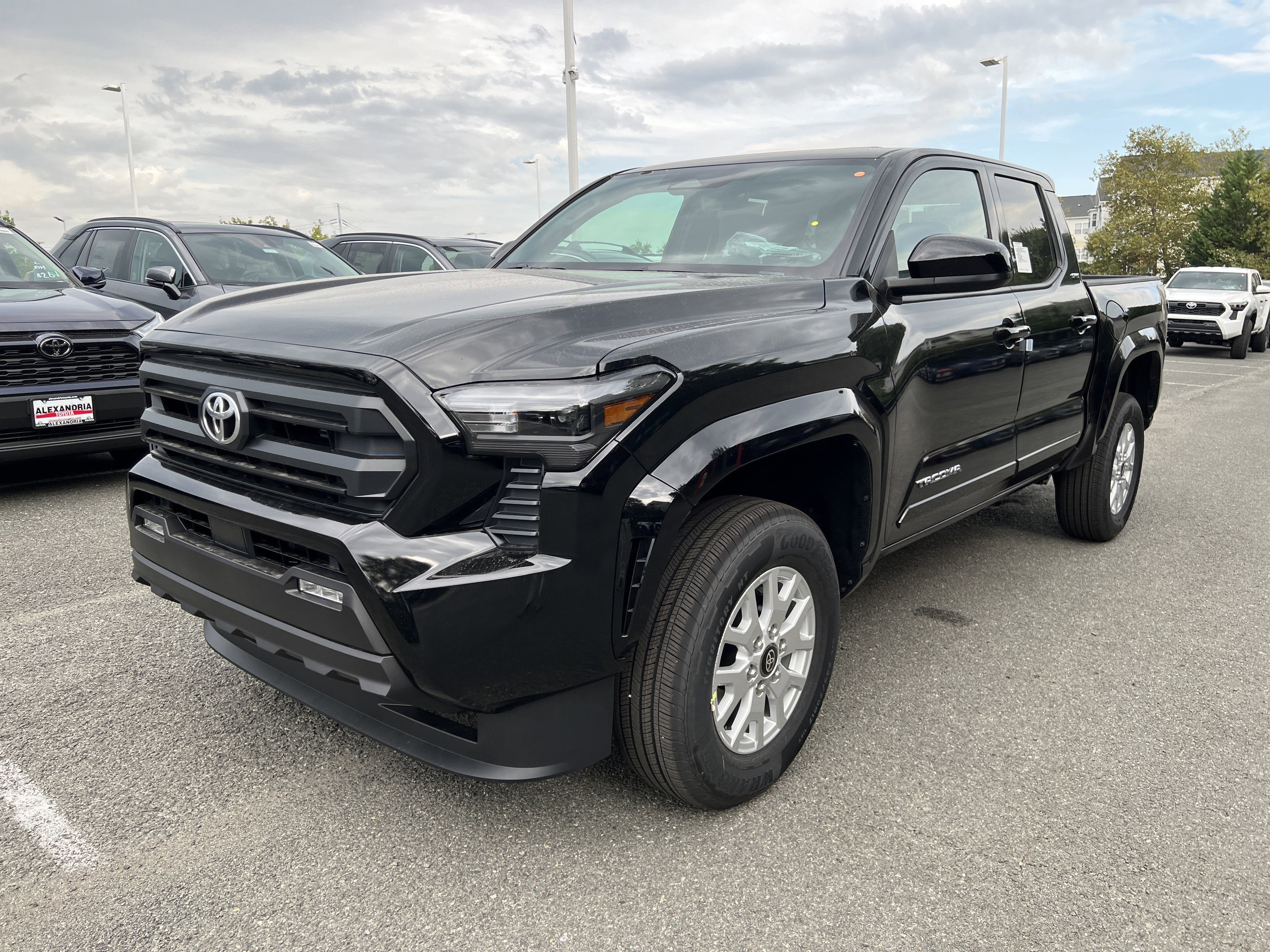 2025 Toyota Tacoma SR5