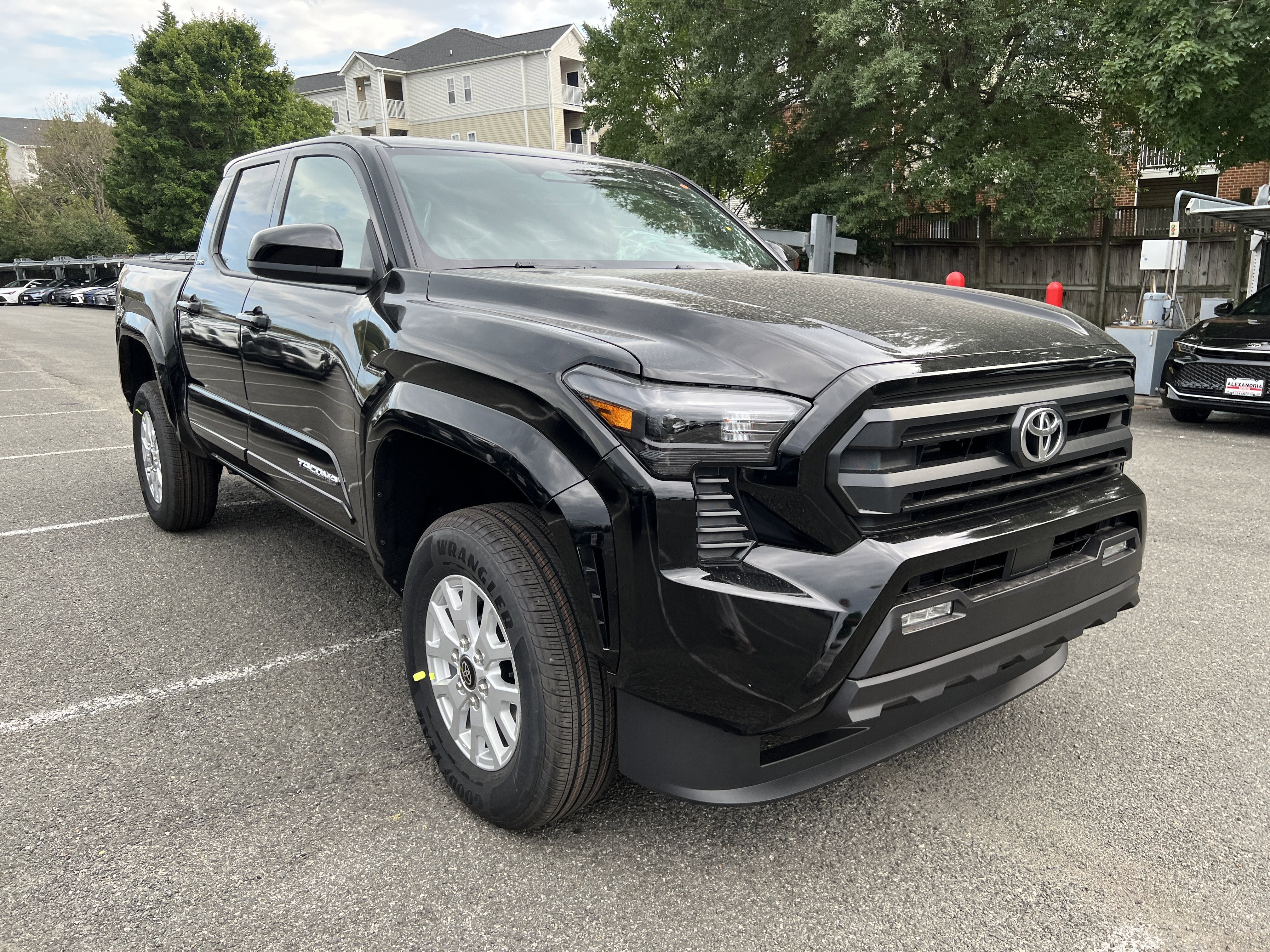 2025 Toyota Tacoma SR5