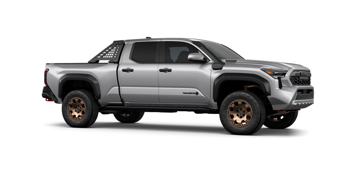 2026 Toyota Tacoma i-FORCE MAX Tacoma Trailhunter