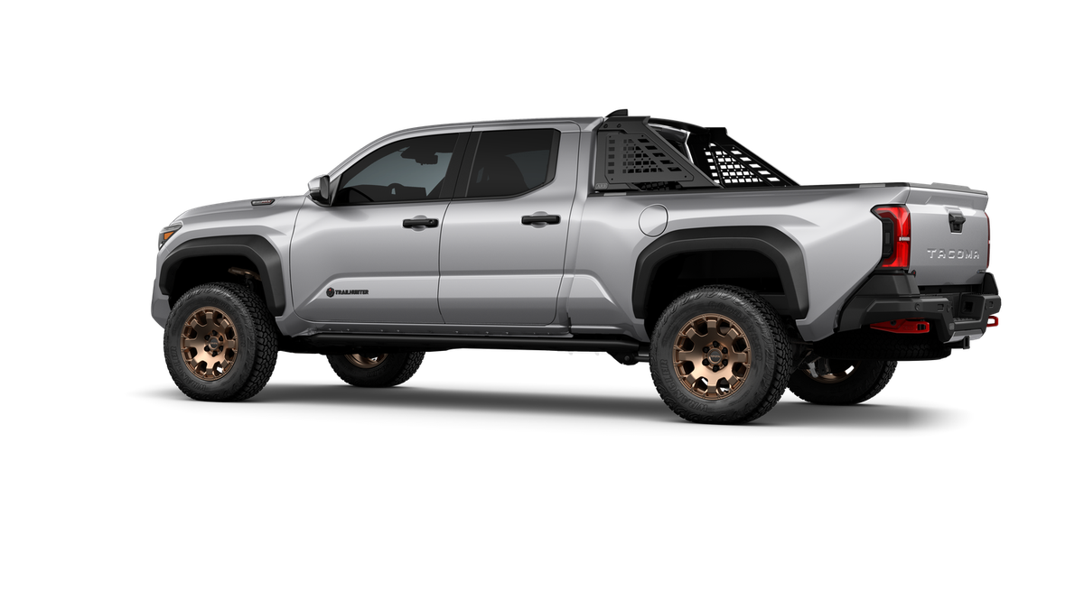2026 Toyota Tacoma i-FORCE MAX Tacoma Trailhunter