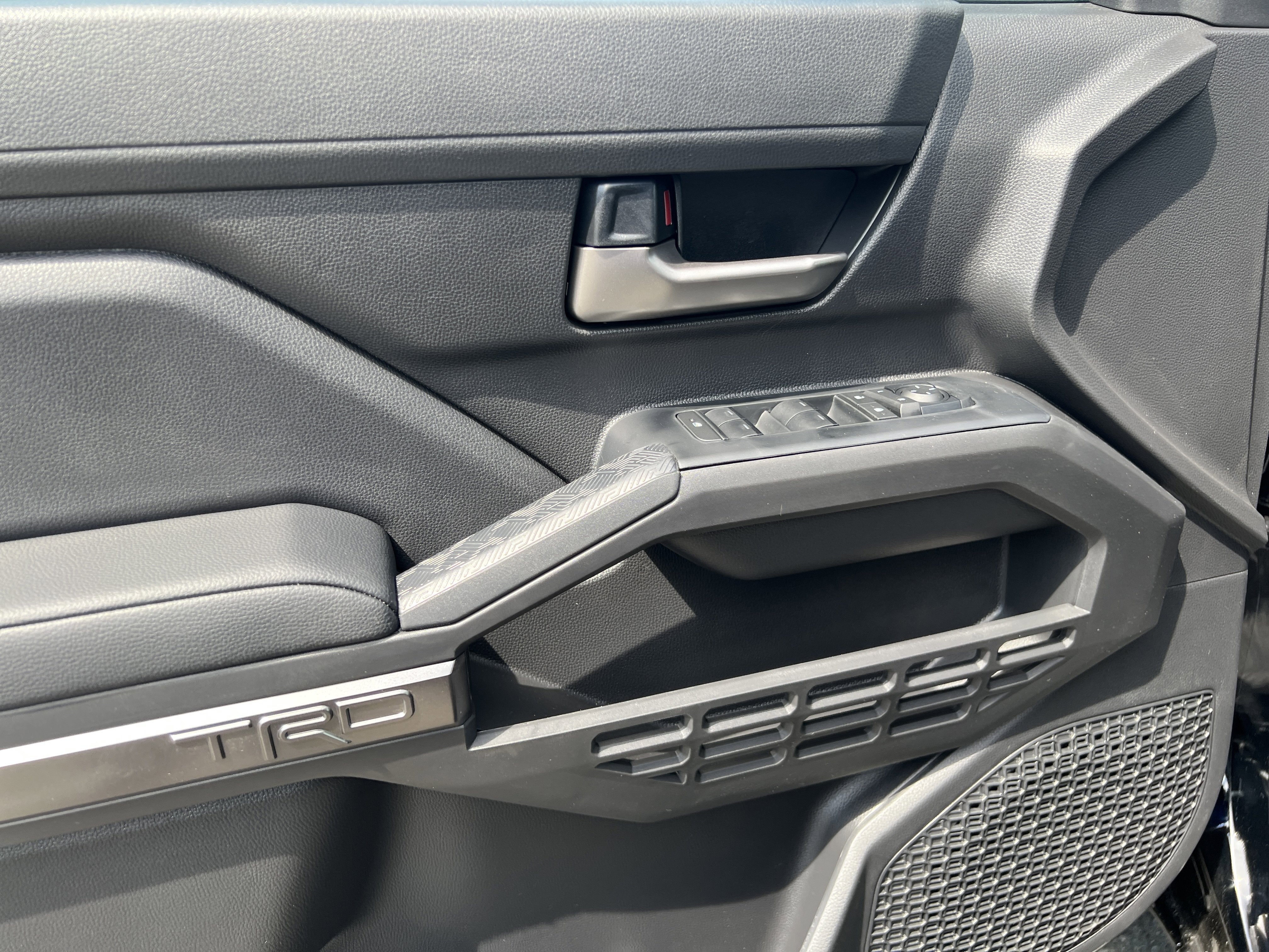 2026 Toyota Tacoma i-FORCE MAX Tacoma TRD Sport
