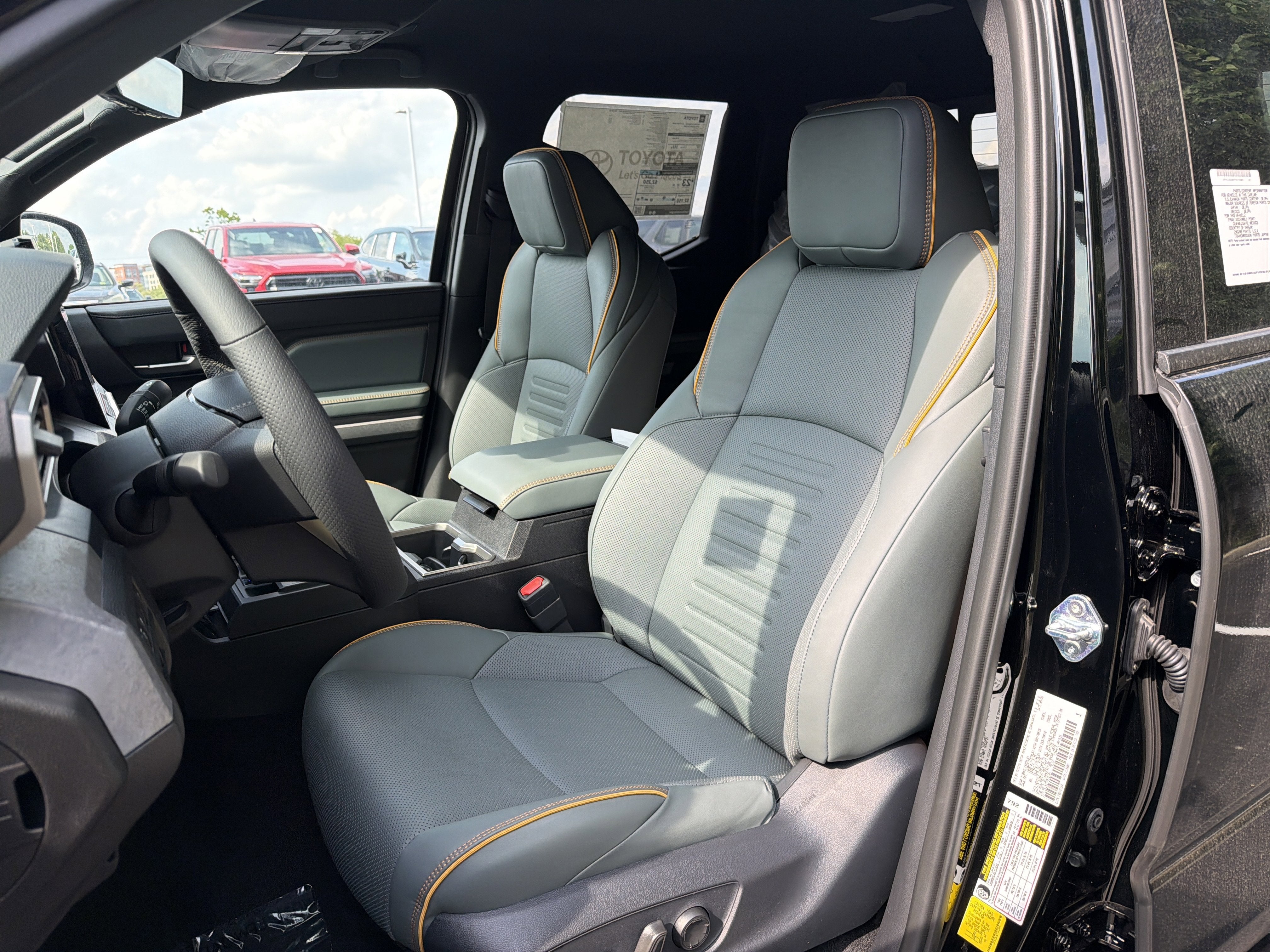 2026 Toyota Tacoma i-FORCE MAX Tacoma Trailhunter