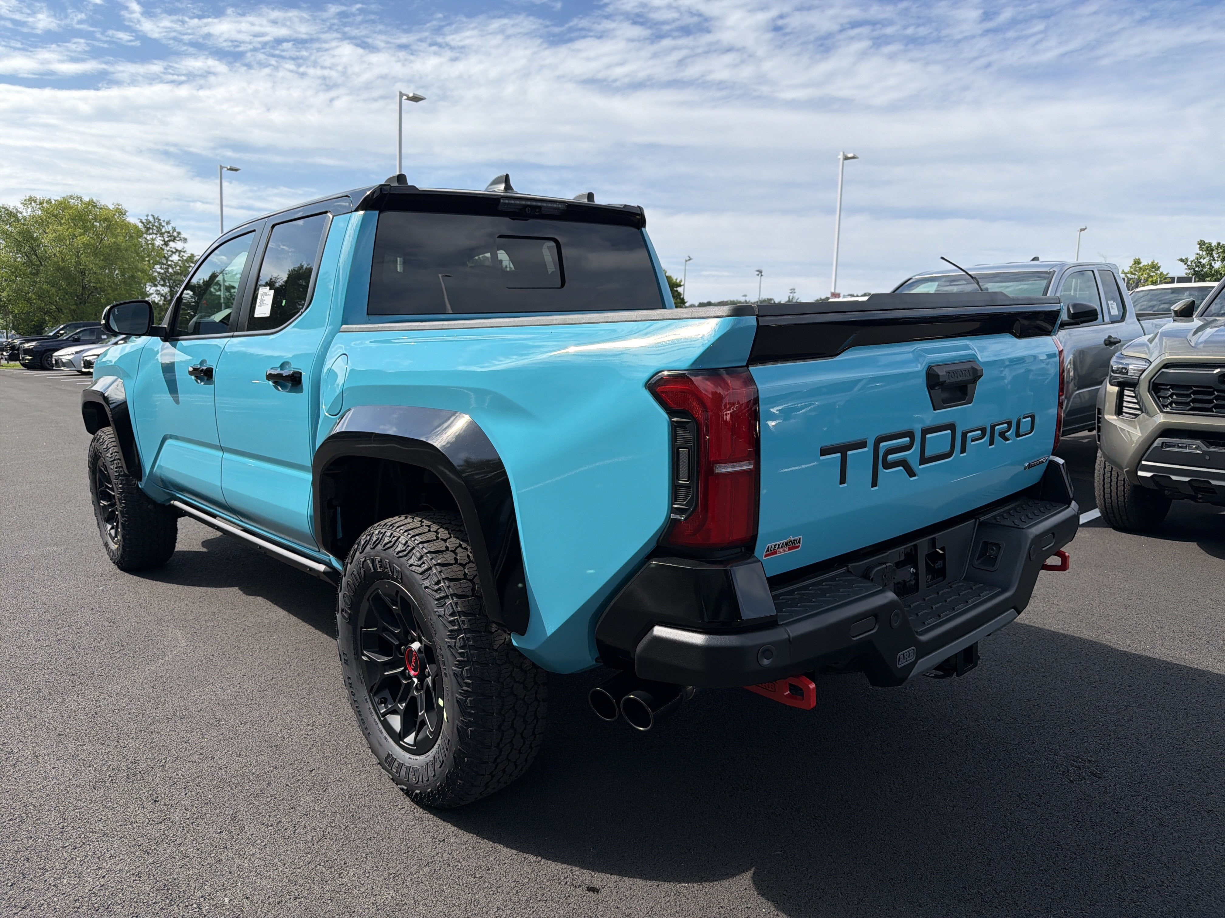 2026 Toyota Tacoma i-FORCE MAX Tacoma TRD Pro