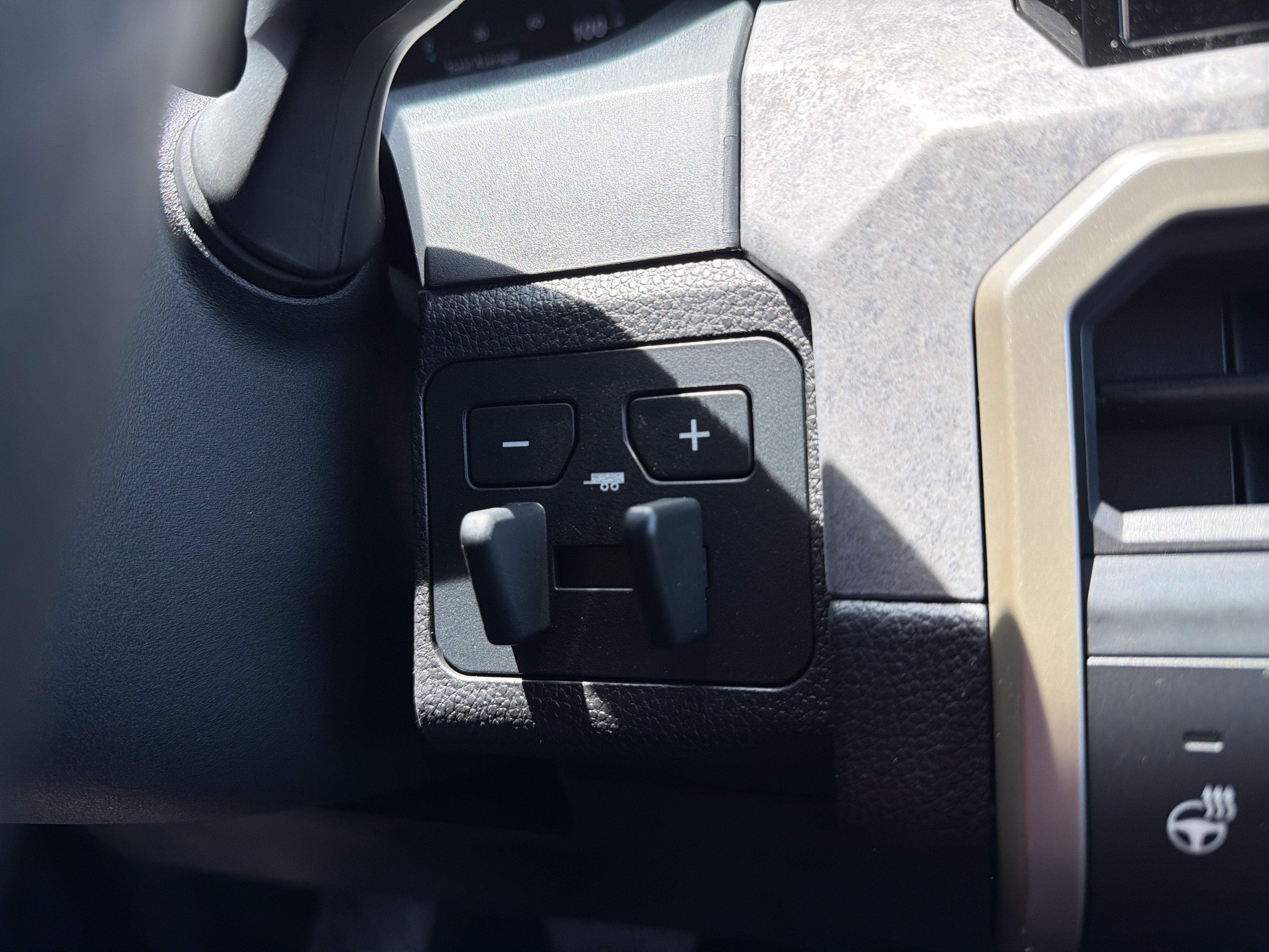 2026 Toyota Tacoma i-FORCE MAX Tacoma Trailhunter