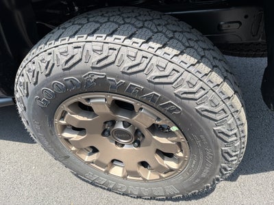 2026 Toyota Tacoma i-FORCE MAX Tacoma Trailhunter