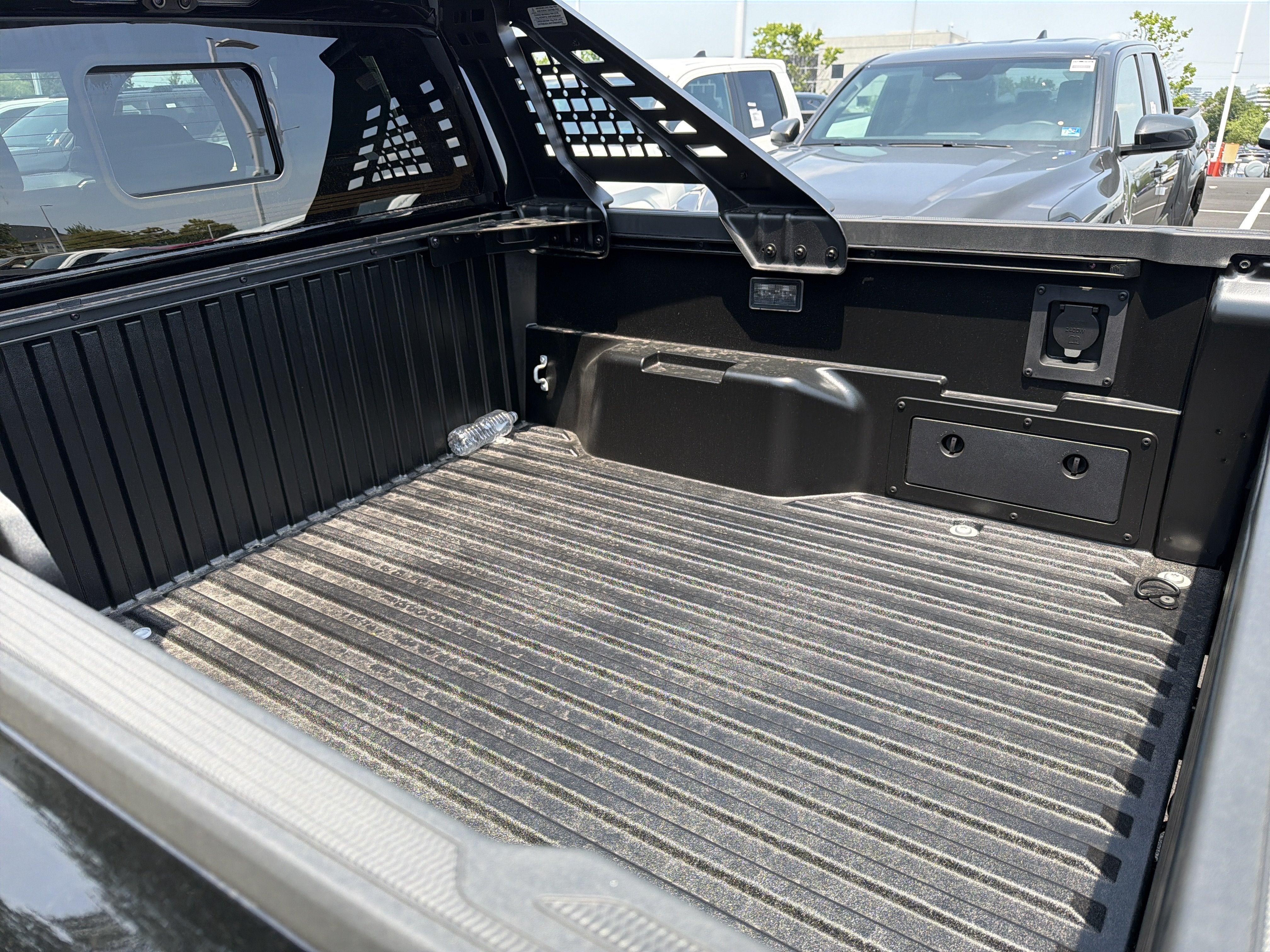 2026 Toyota Tacoma i-FORCE MAX Tacoma Trailhunter