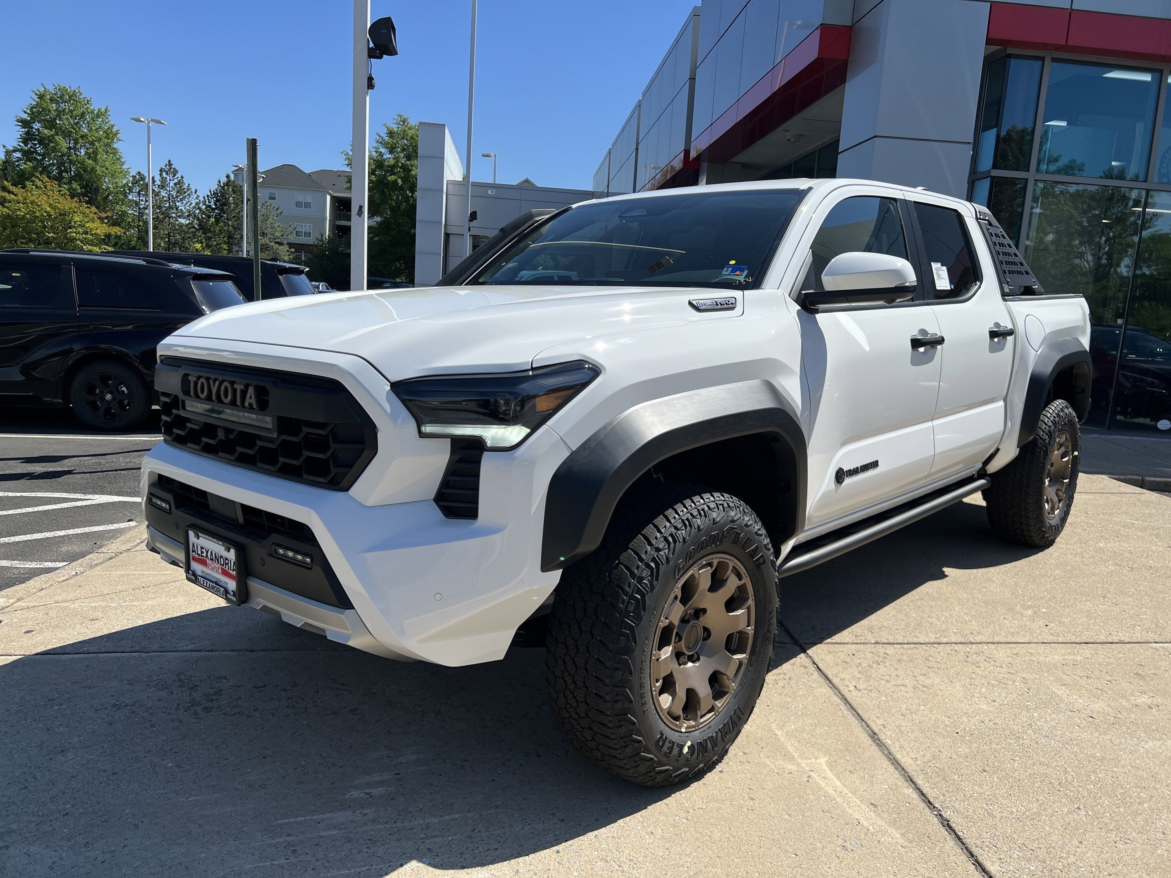 2026 Toyota Tacoma i-FORCE MAX Tacoma Trailhunter