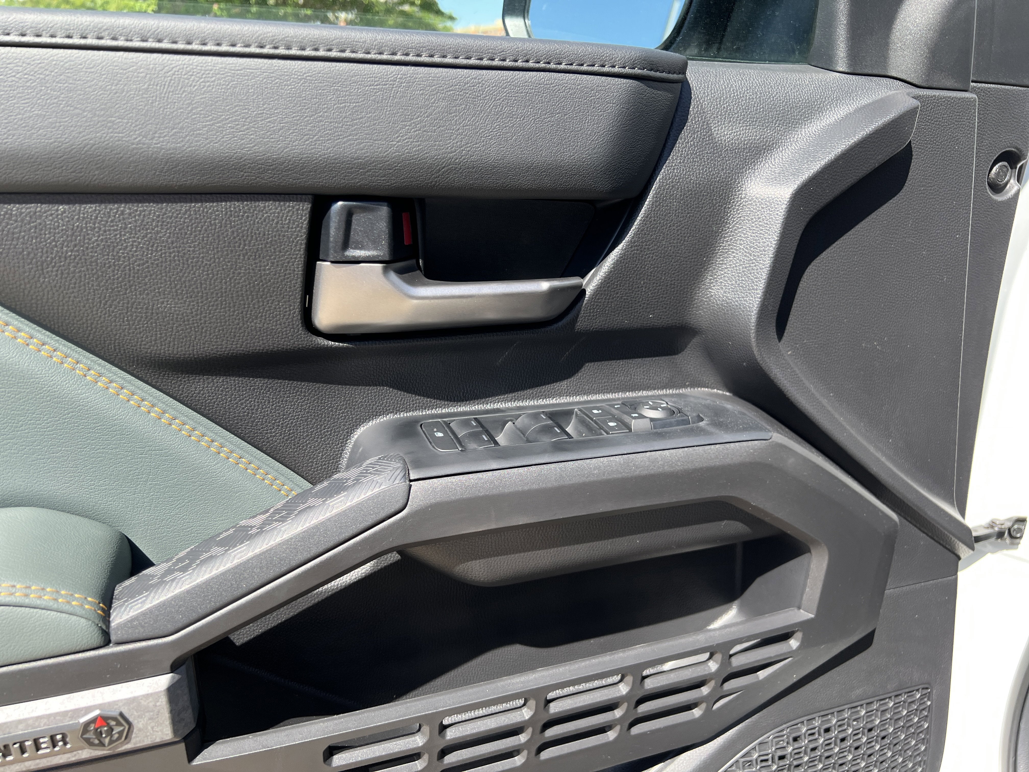 2026 Toyota Tacoma i-FORCE MAX Tacoma Trailhunter