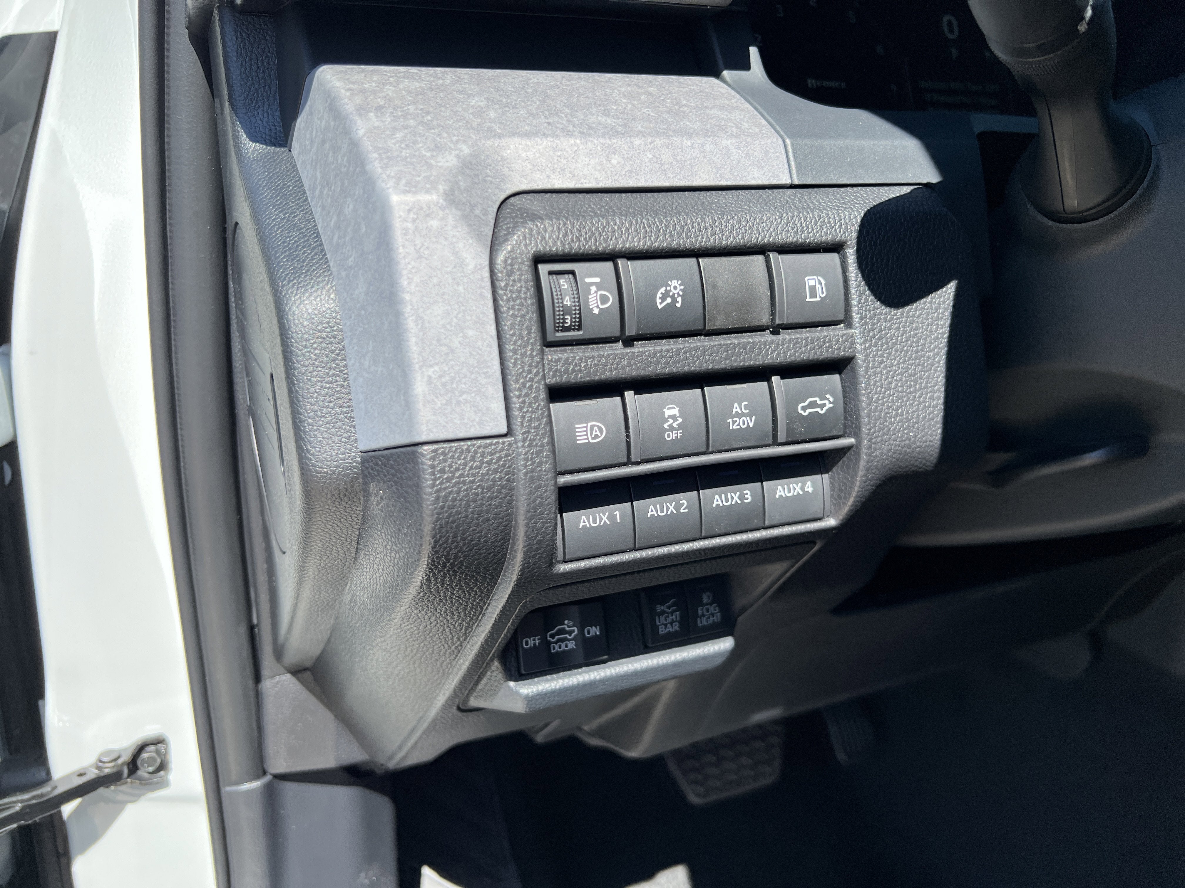 2026 Toyota Tacoma i-FORCE MAX Tacoma Trailhunter