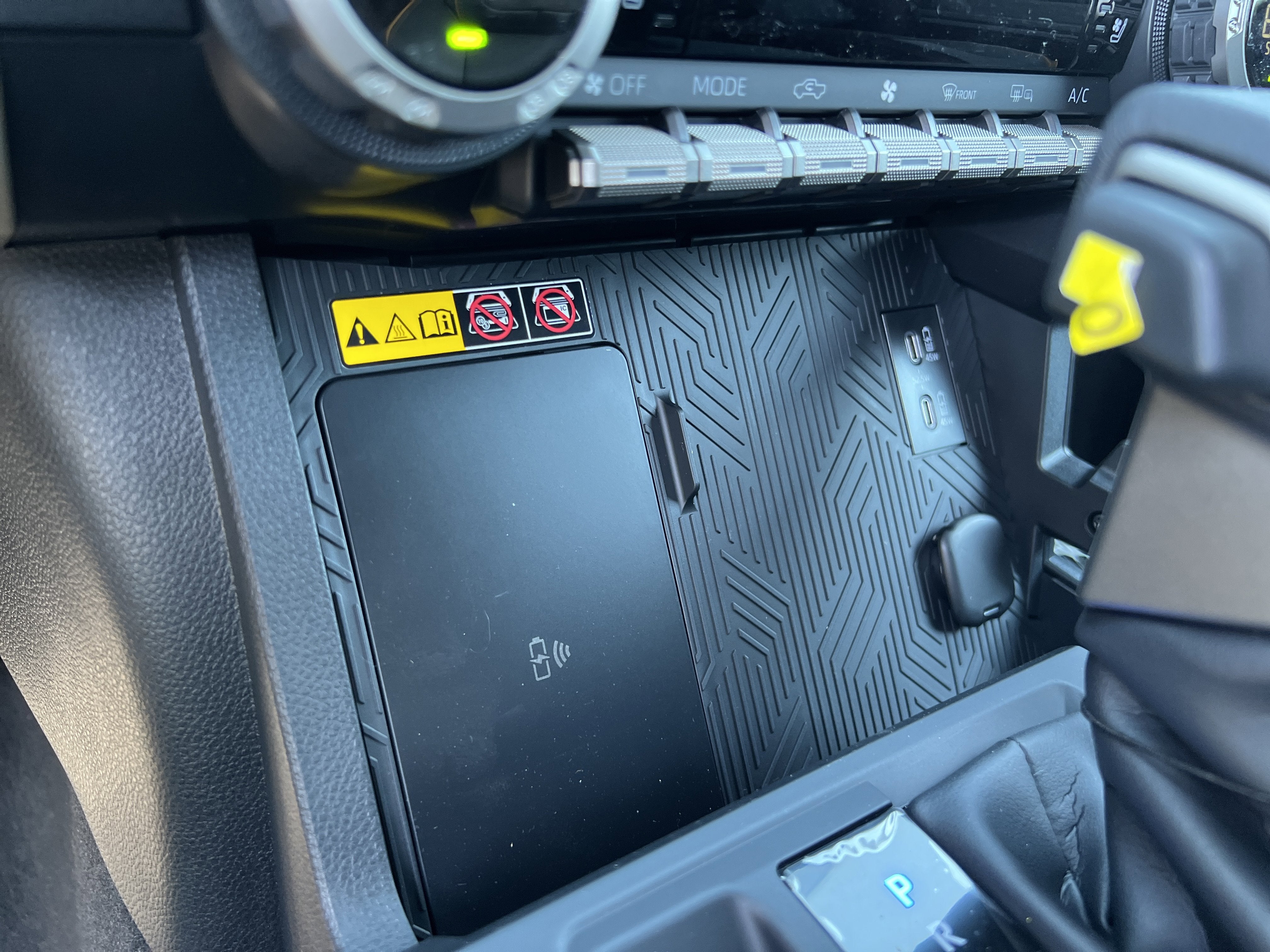 2026 Toyota Tacoma i-FORCE MAX Tacoma Trailhunter