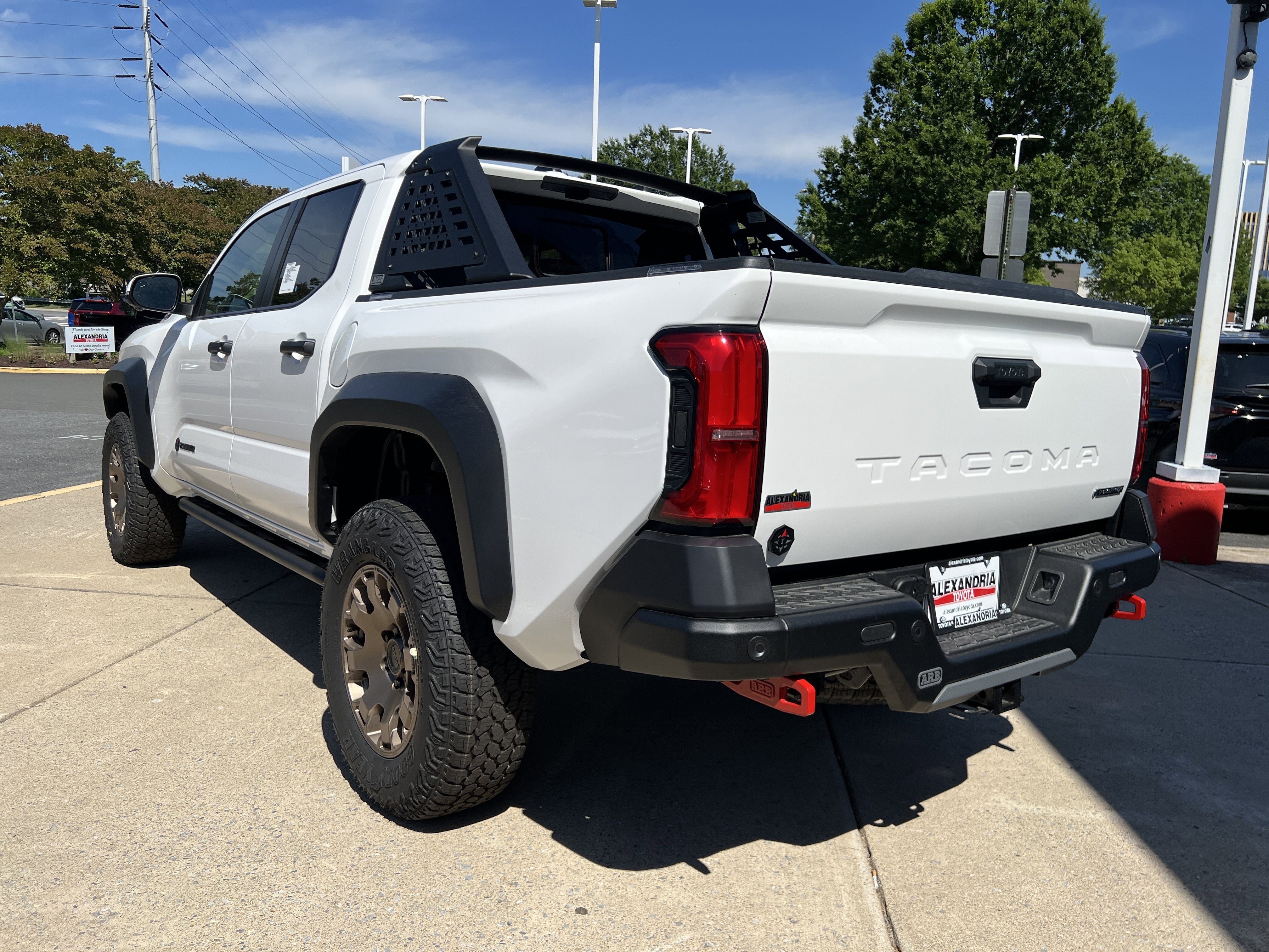 2026 Toyota Tacoma i-FORCE MAX Tacoma Trailhunter