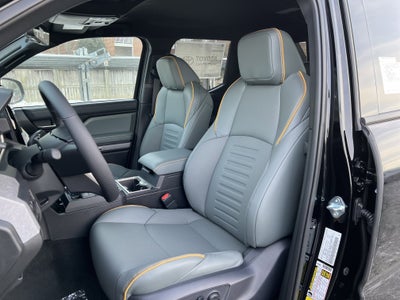 2026 Toyota Tacoma i-FORCE MAX Tacoma Trailhunter