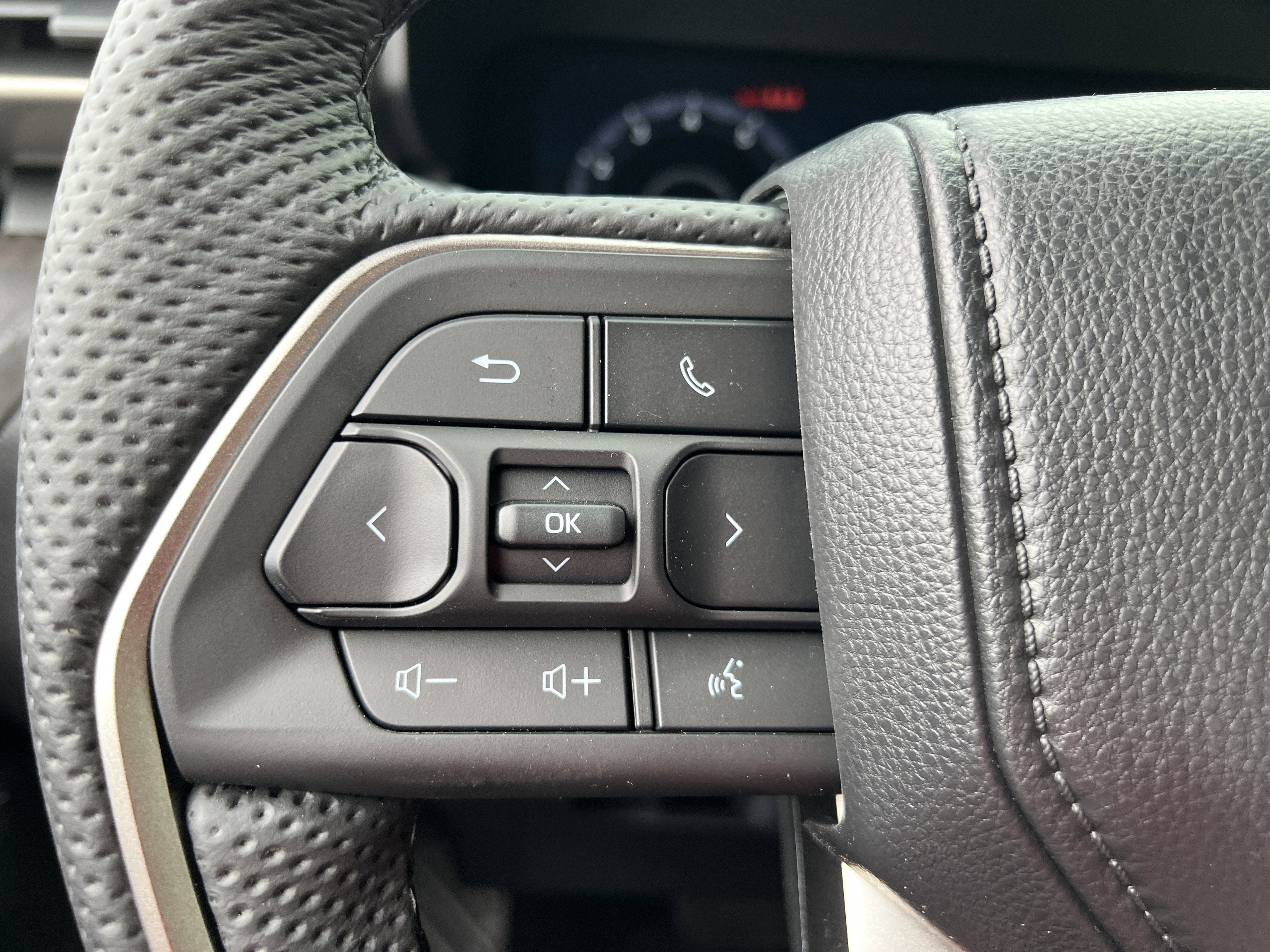 2026 Toyota Tacoma i-FORCE MAX Tacoma Limited