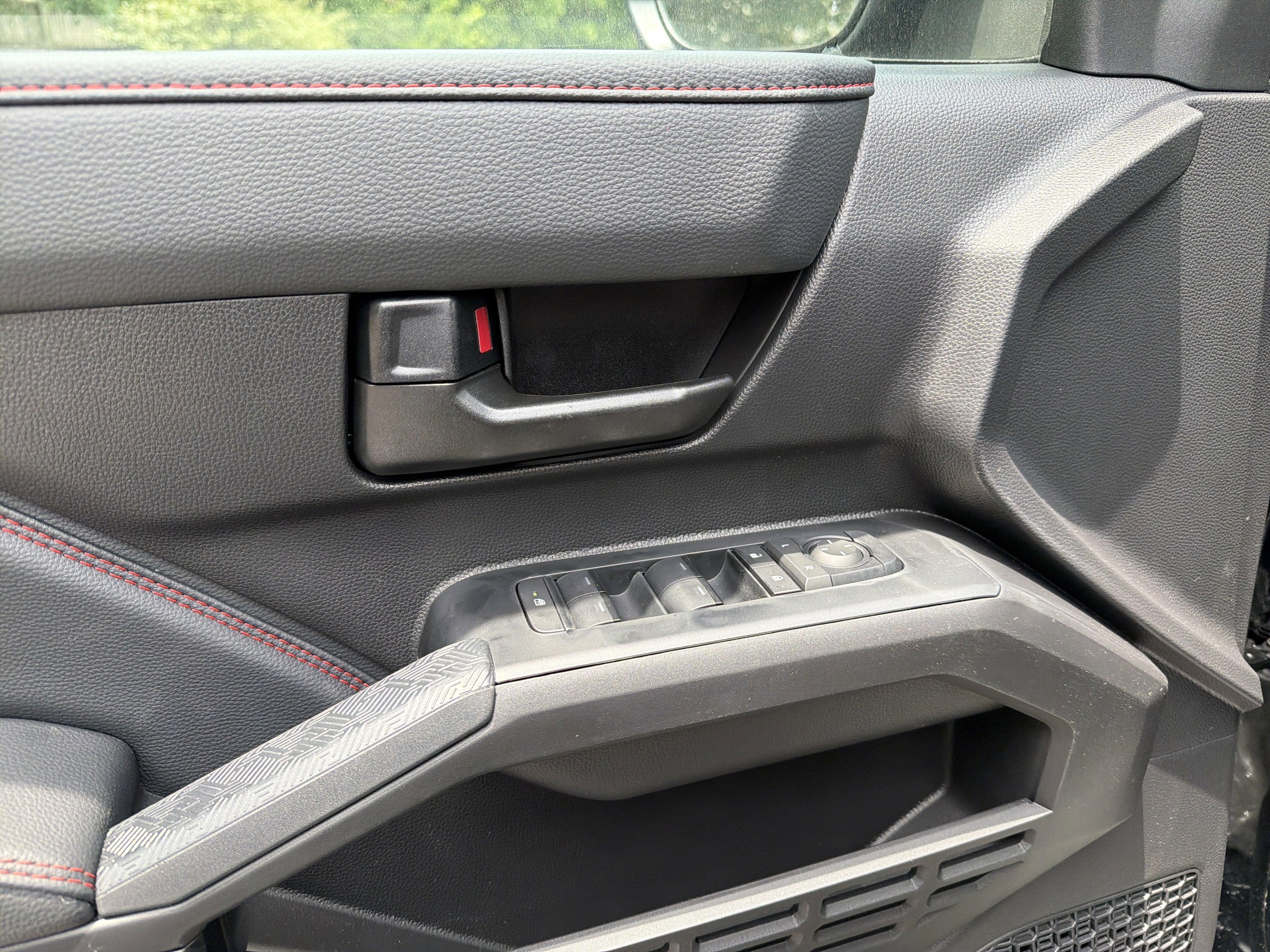 2026 Toyota Tacoma i-FORCE MAX Tacoma TRD Pro