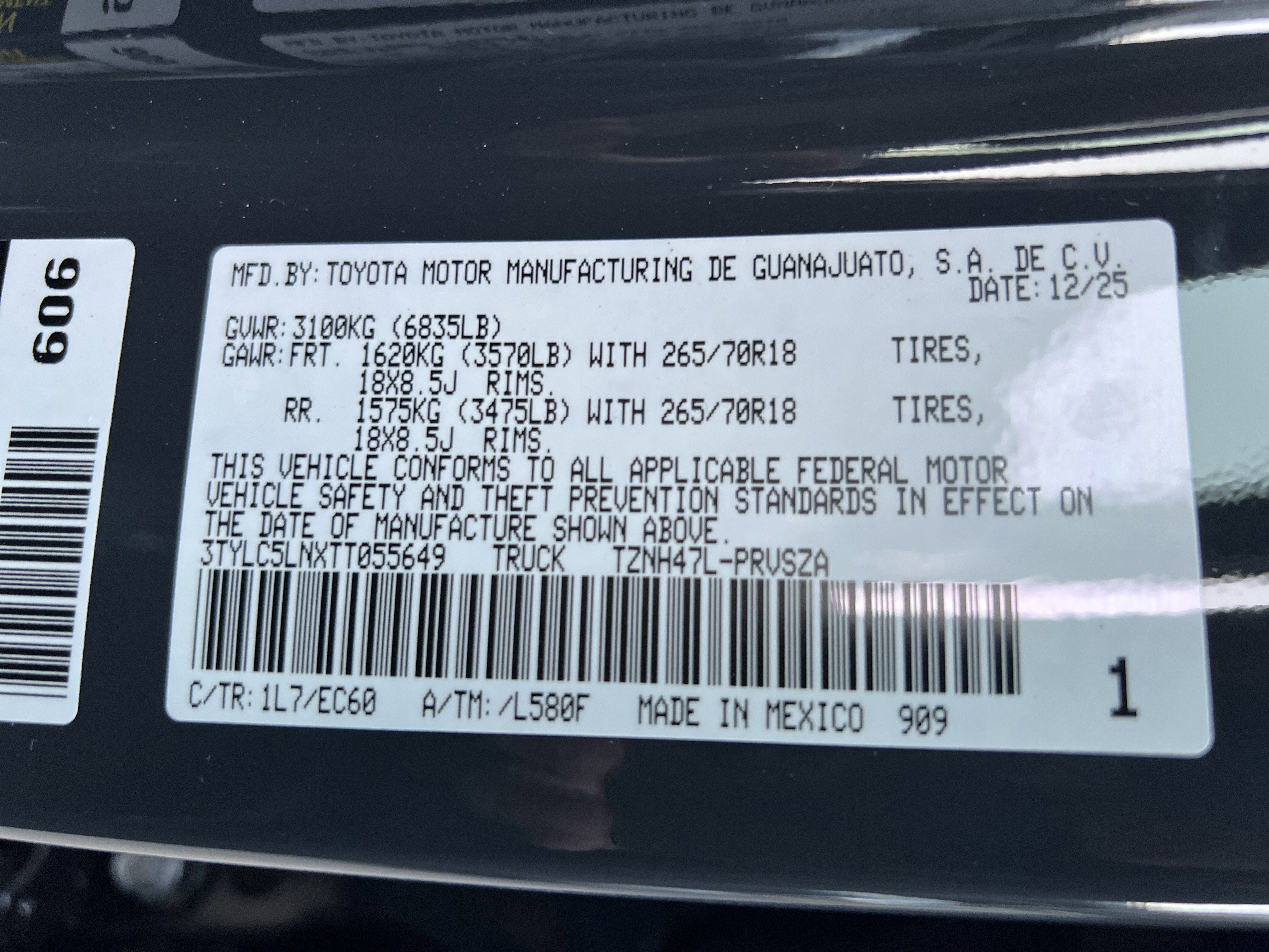 2026 Toyota Tacoma i-FORCE MAX Tacoma Trailhunter