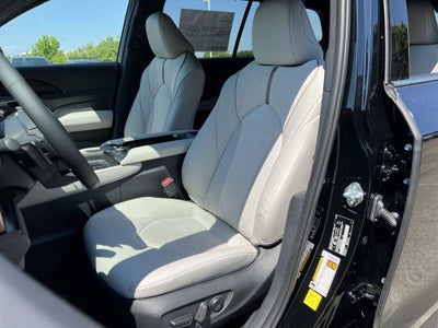 2026 Toyota Grand Highlander Hybrid MAX Platinum