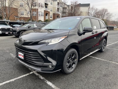 2026 Toyota Sienna Woodland Edition