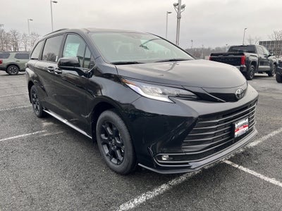 2026 Toyota Sienna Woodland Edition