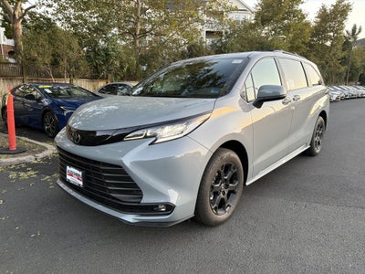 2026 Toyota Sienna Woodland Edition