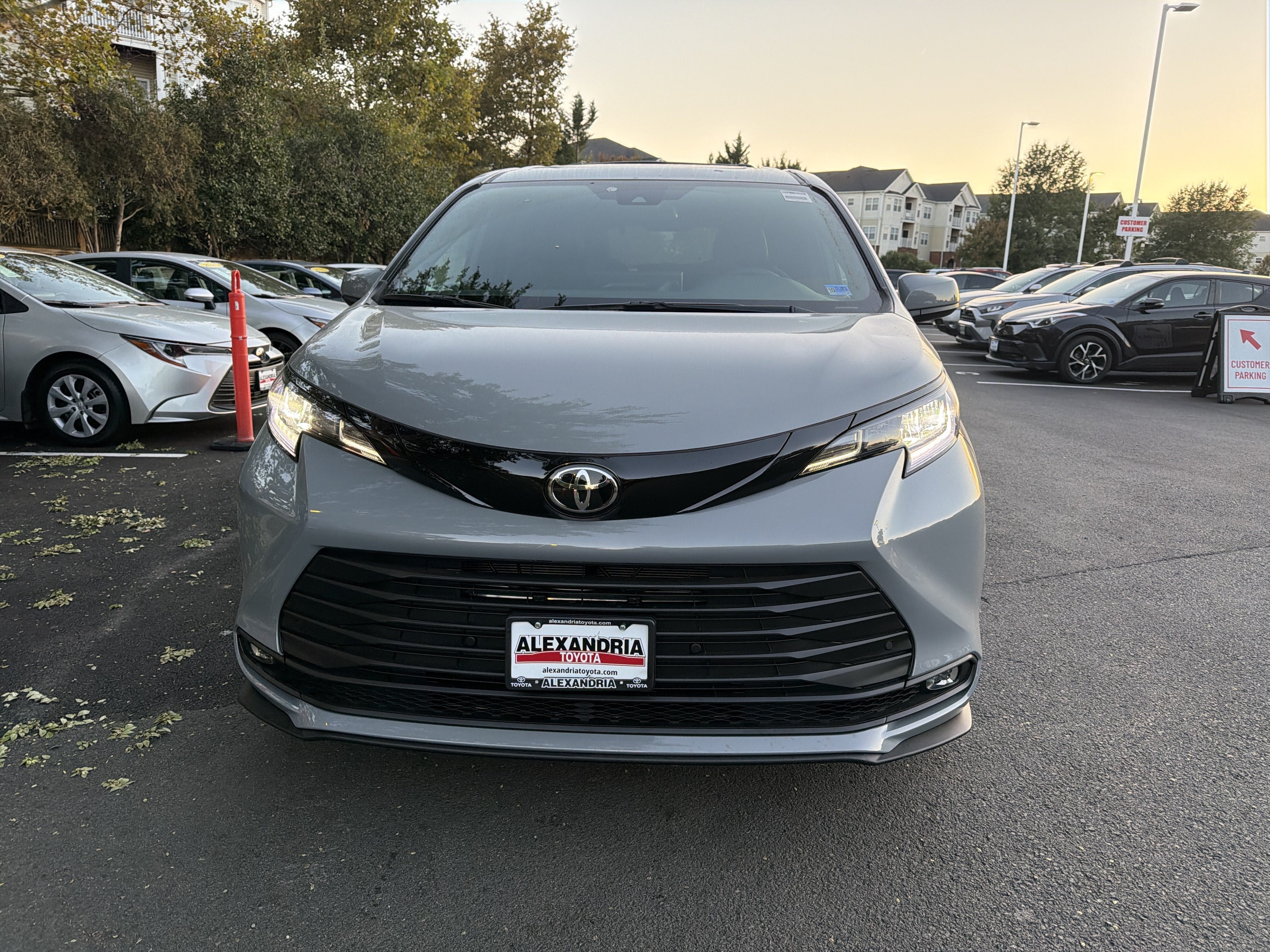 2026 Toyota Sienna Woodland Edition