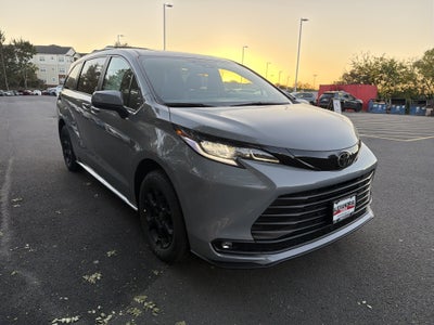 2026 Toyota Sienna Woodland Edition