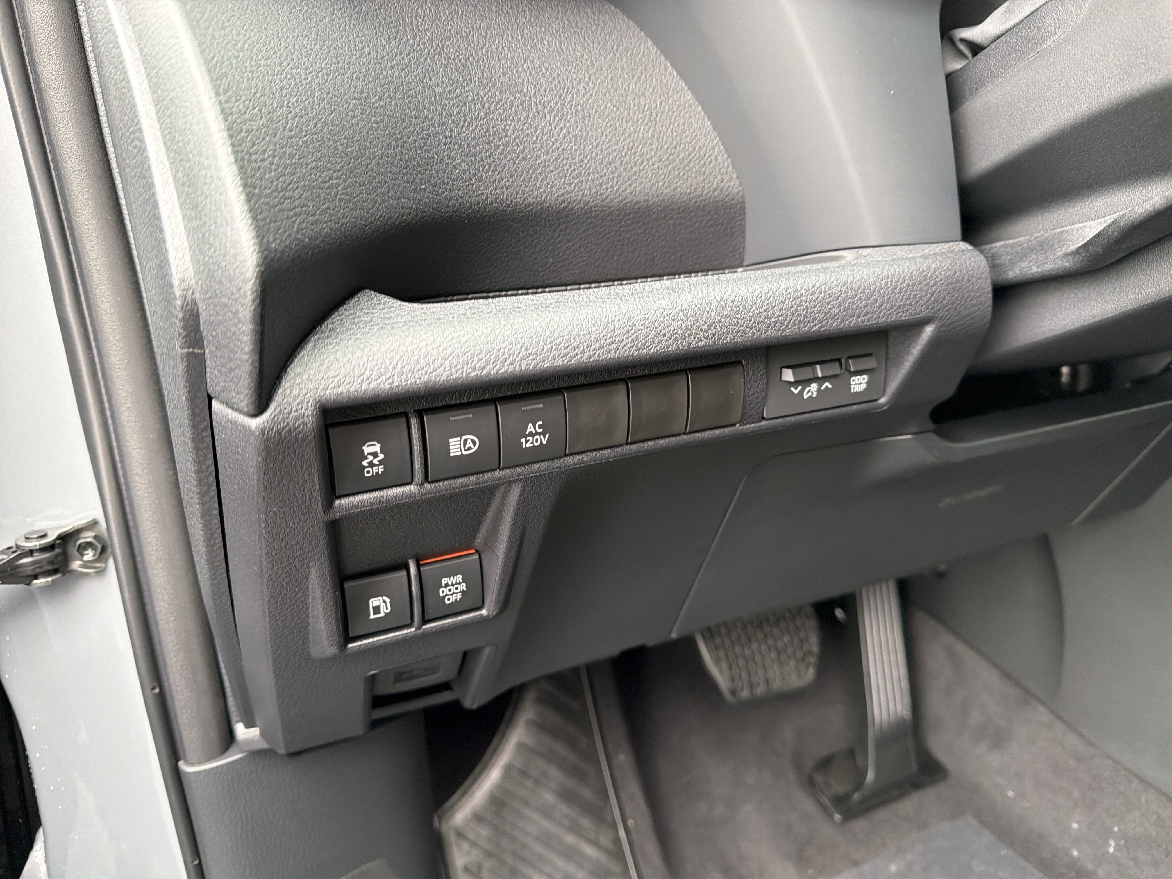 2026 Toyota Sienna Woodland Edition