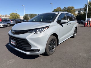 2026 Toyota Sienna Woodland Edition
