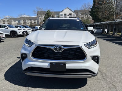 2026 Toyota Highlander Hybrid Platinum