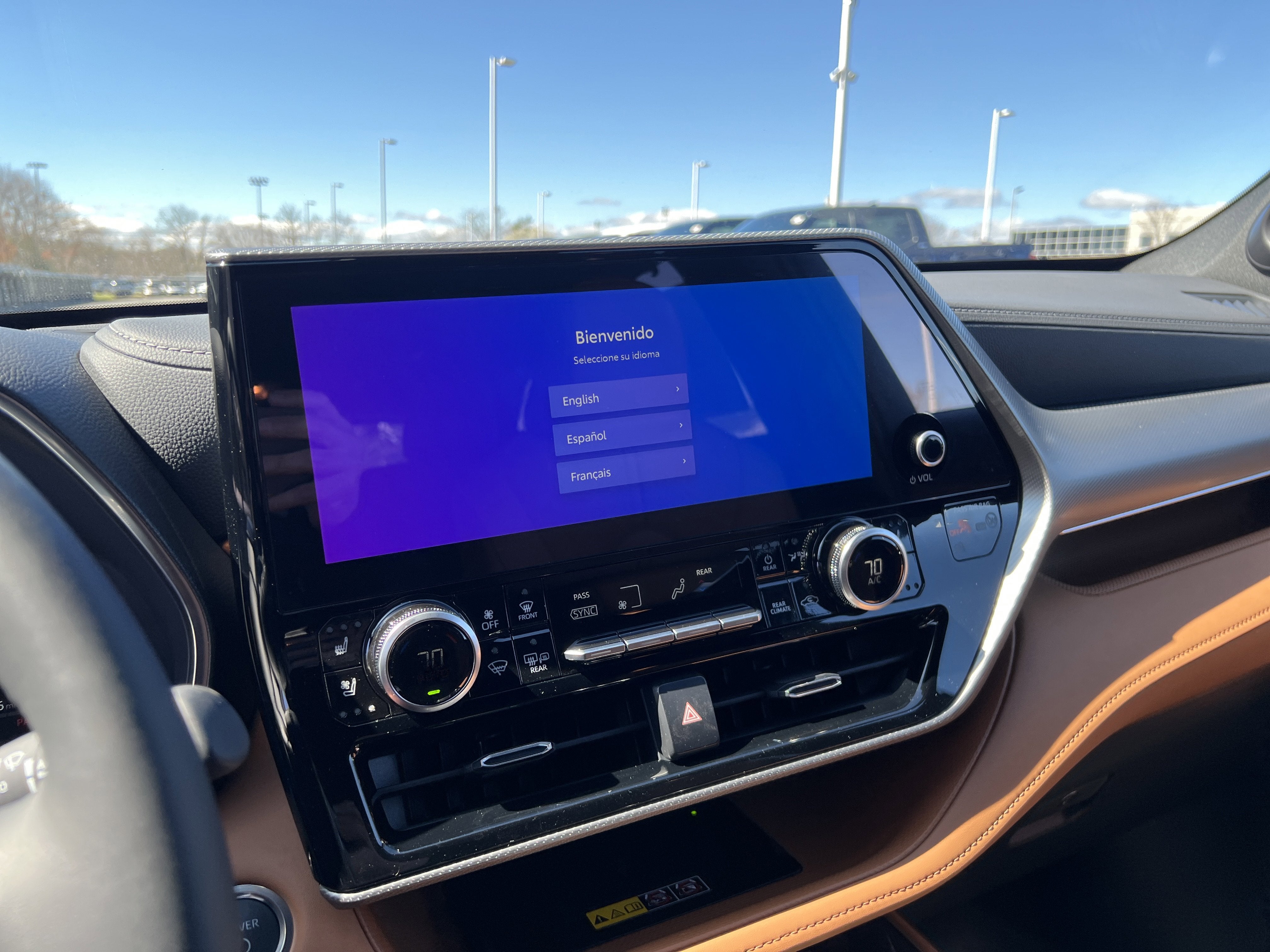 2026 Toyota Highlander Hybrid Platinum