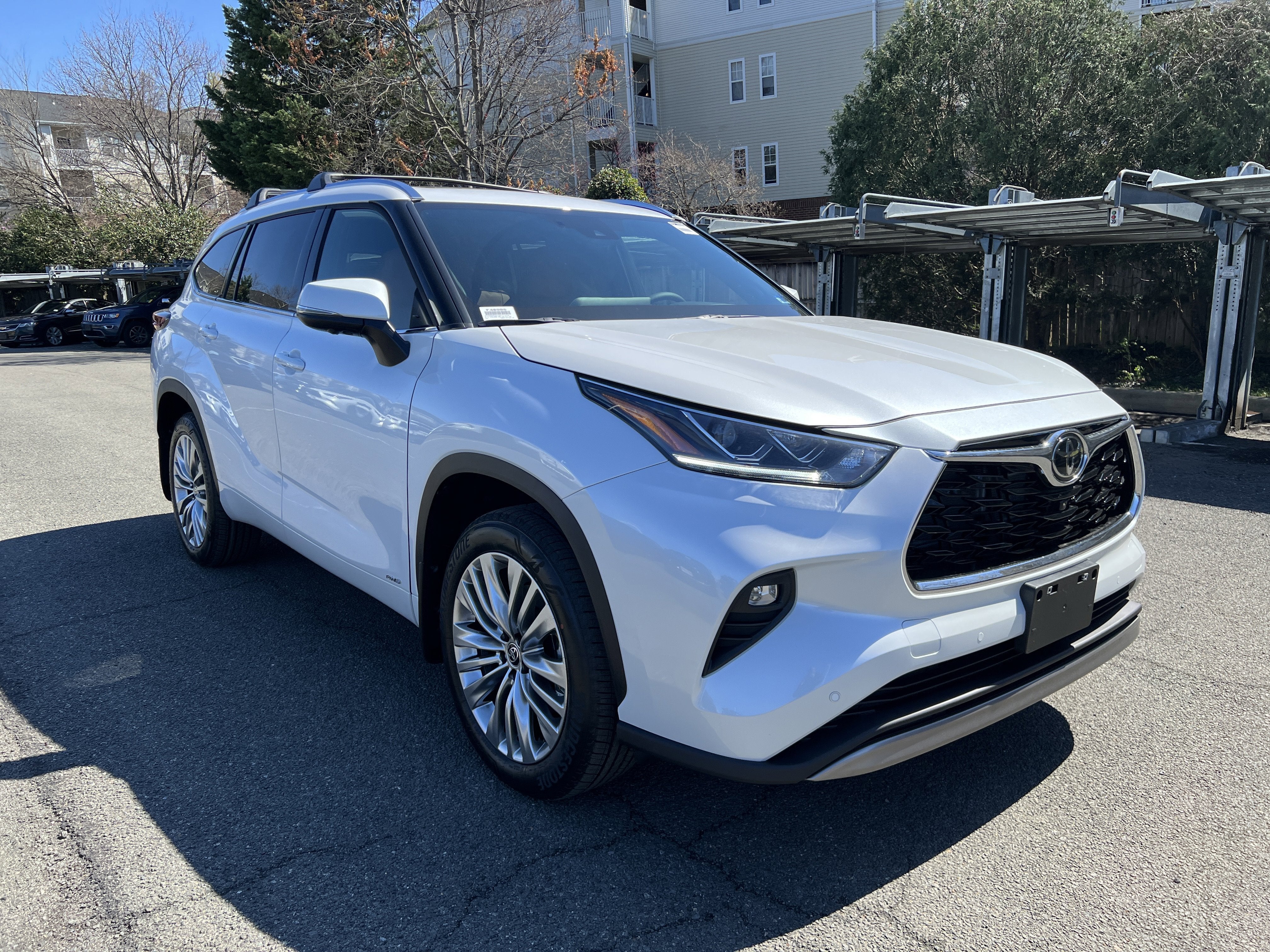 2026 Toyota Highlander Hybrid Platinum