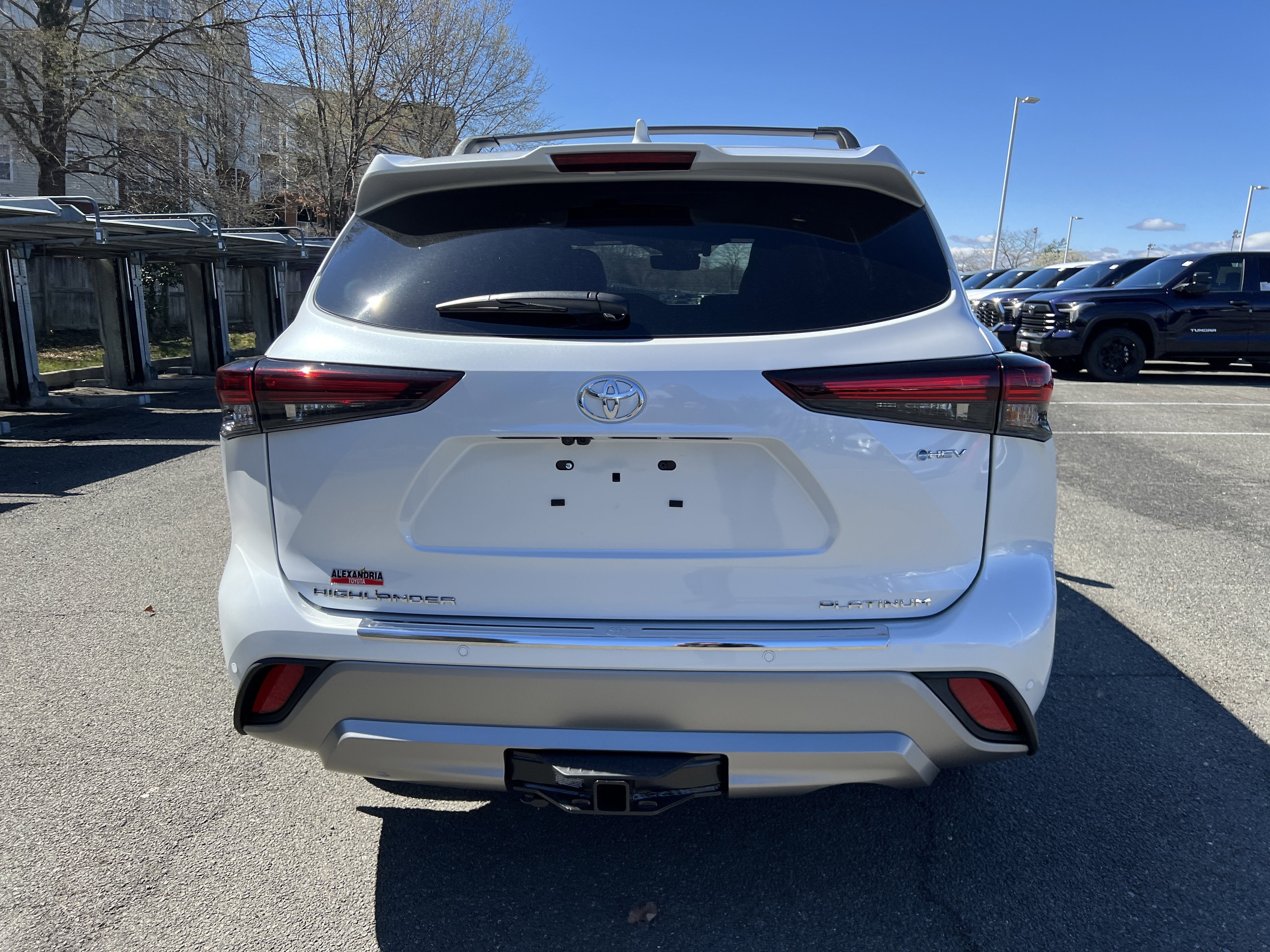 2026 Toyota Highlander Hybrid Platinum