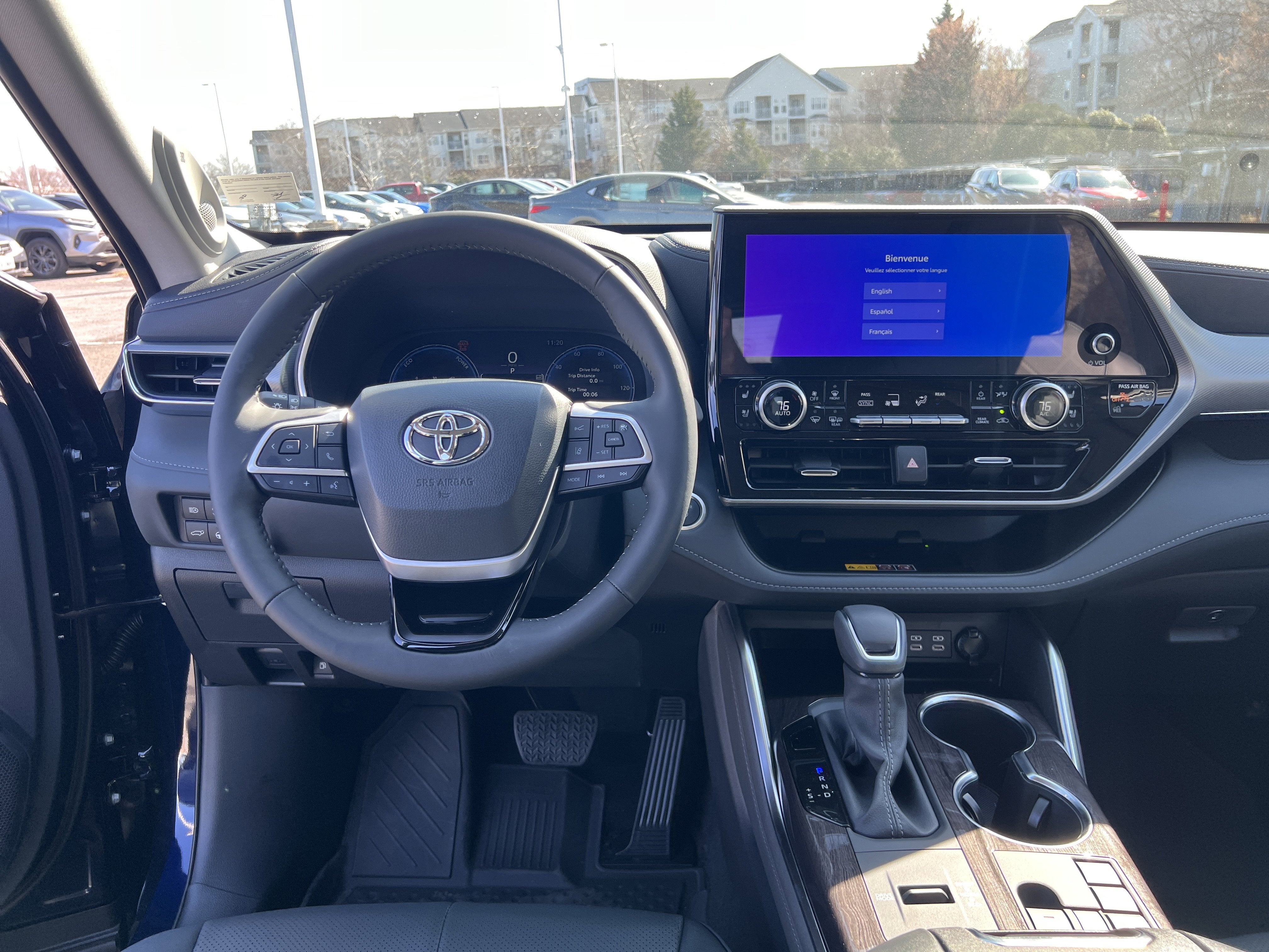 2026 Toyota Highlander Hybrid Platinum