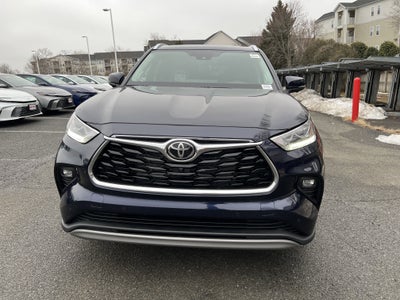 2026 Toyota Highlander Hybrid Platinum