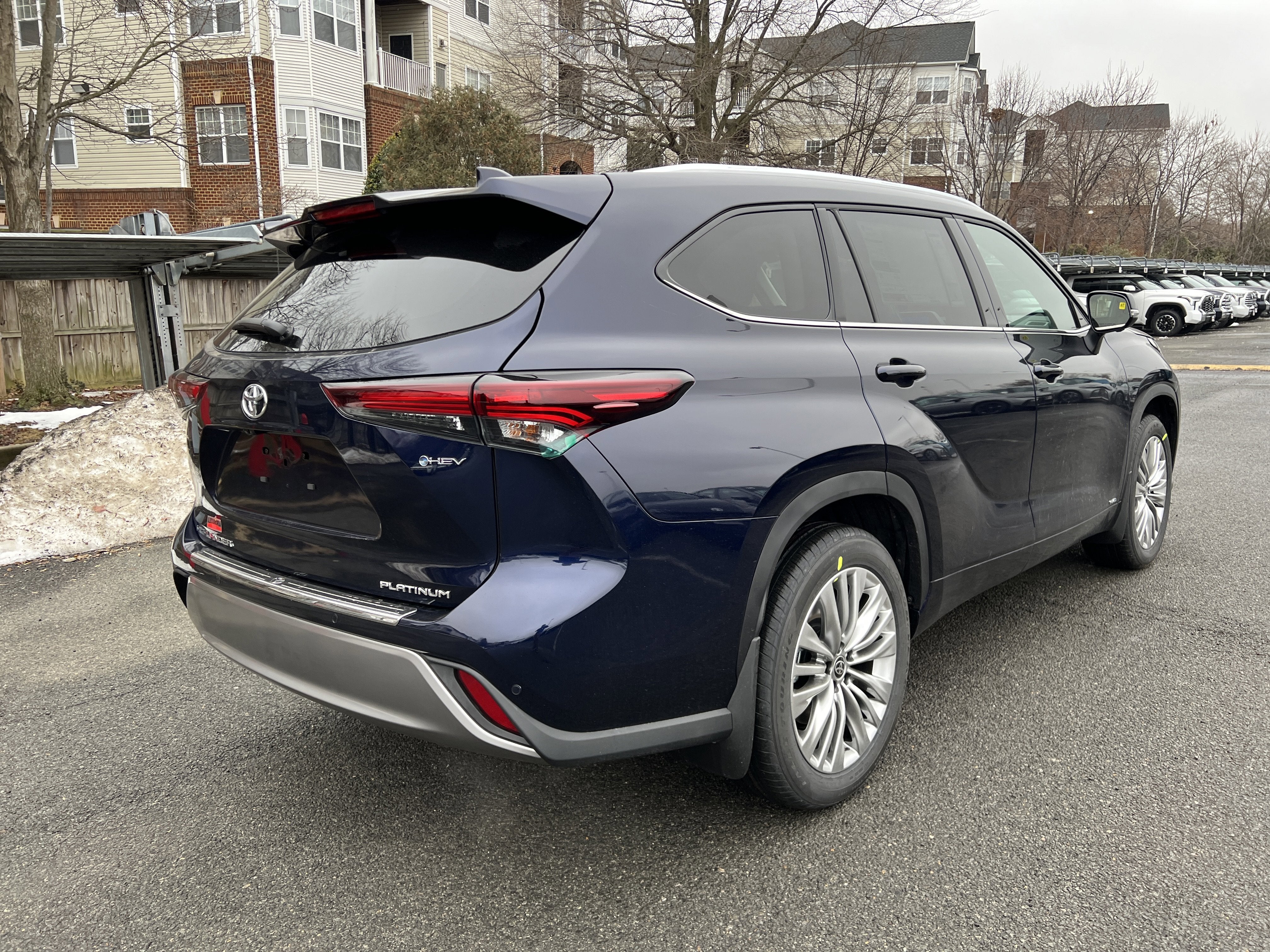 2026 Toyota Highlander Hybrid Platinum