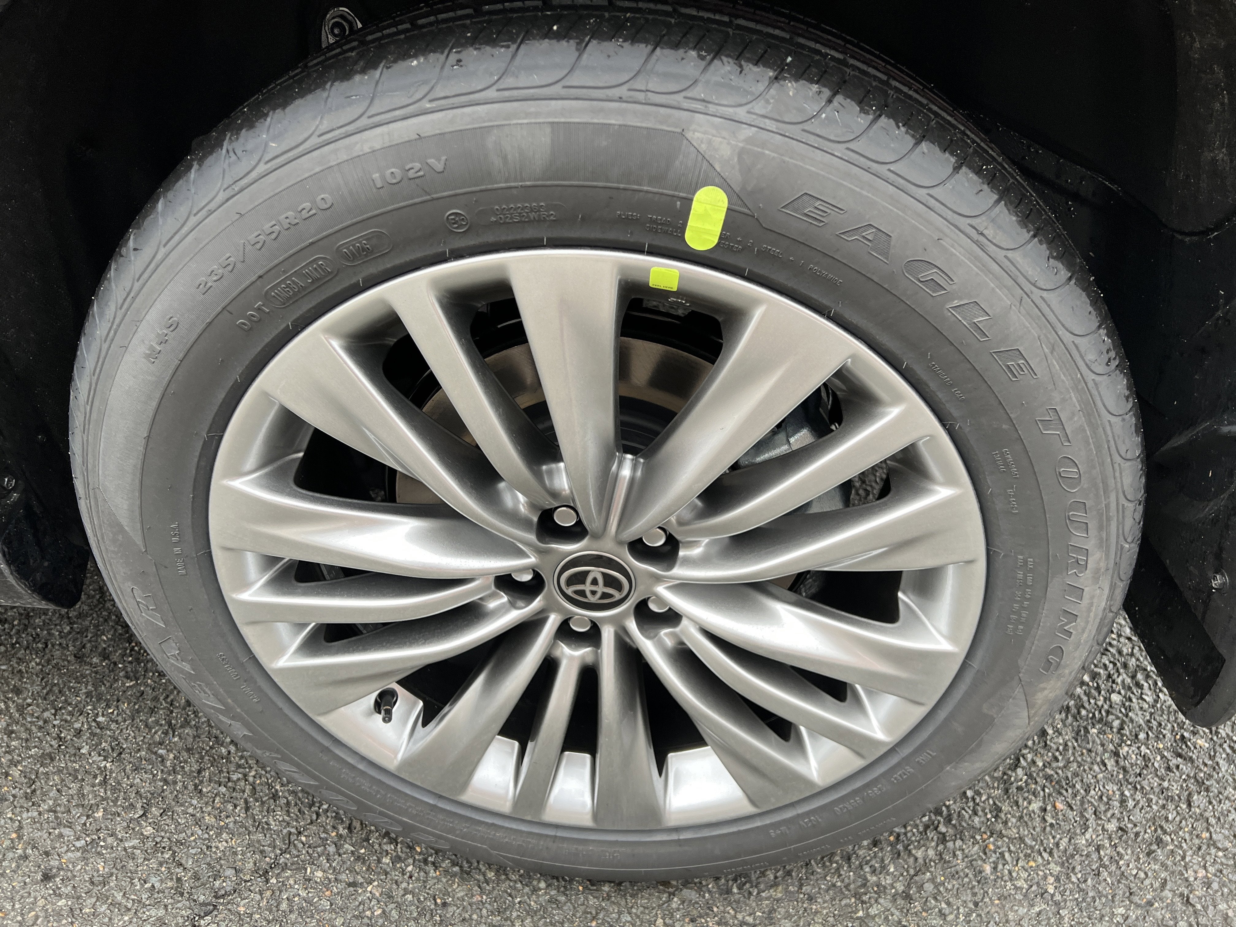 2026 Toyota Highlander Hybrid Platinum