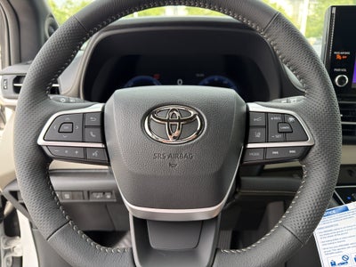 2026 Toyota Sienna Platinum