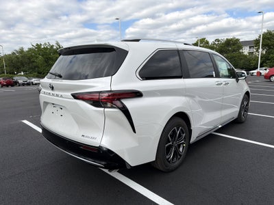 2026 Toyota Sienna Platinum