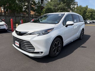 2026 Toyota Sienna Platinum