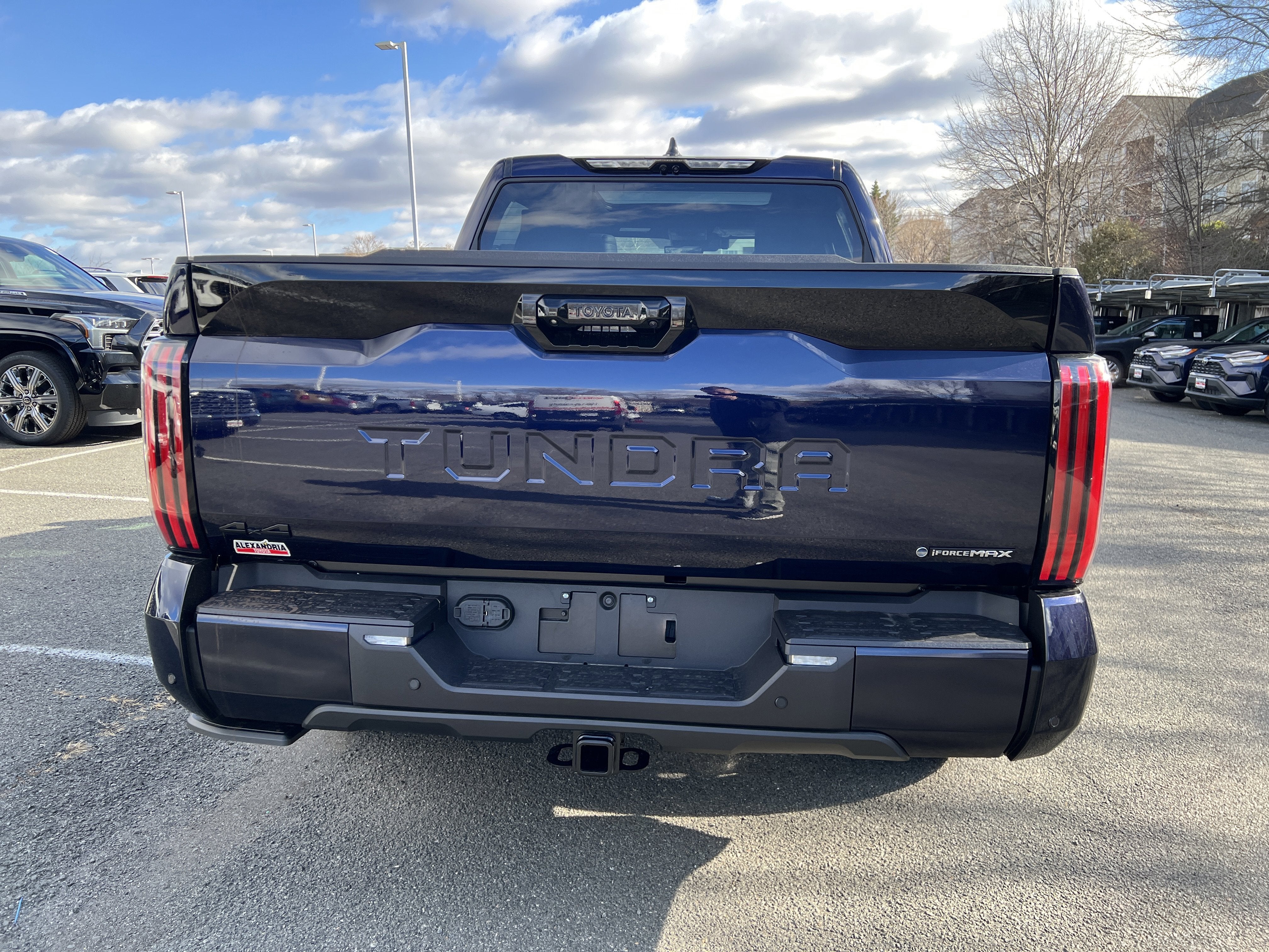 2026 Toyota Tundra i-FORCE MAX Tundra Platinum