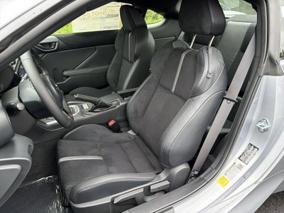 2026 Toyota GR86 Premium MT
