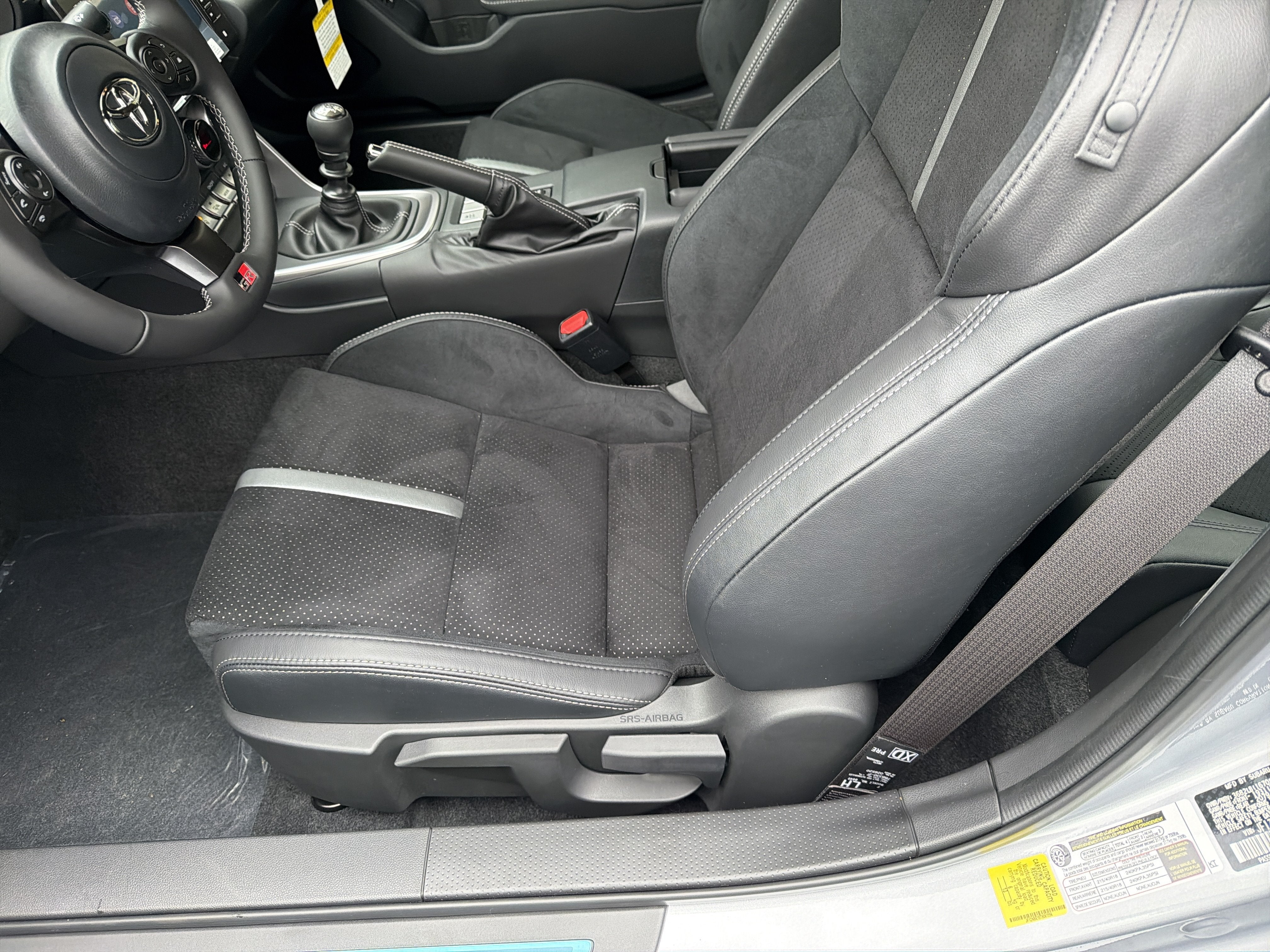 2026 Toyota GR86 Premium MT