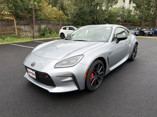 2026 Toyota GR86 Premium MT