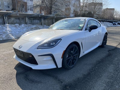 2026 Toyota GR86 Premium MT