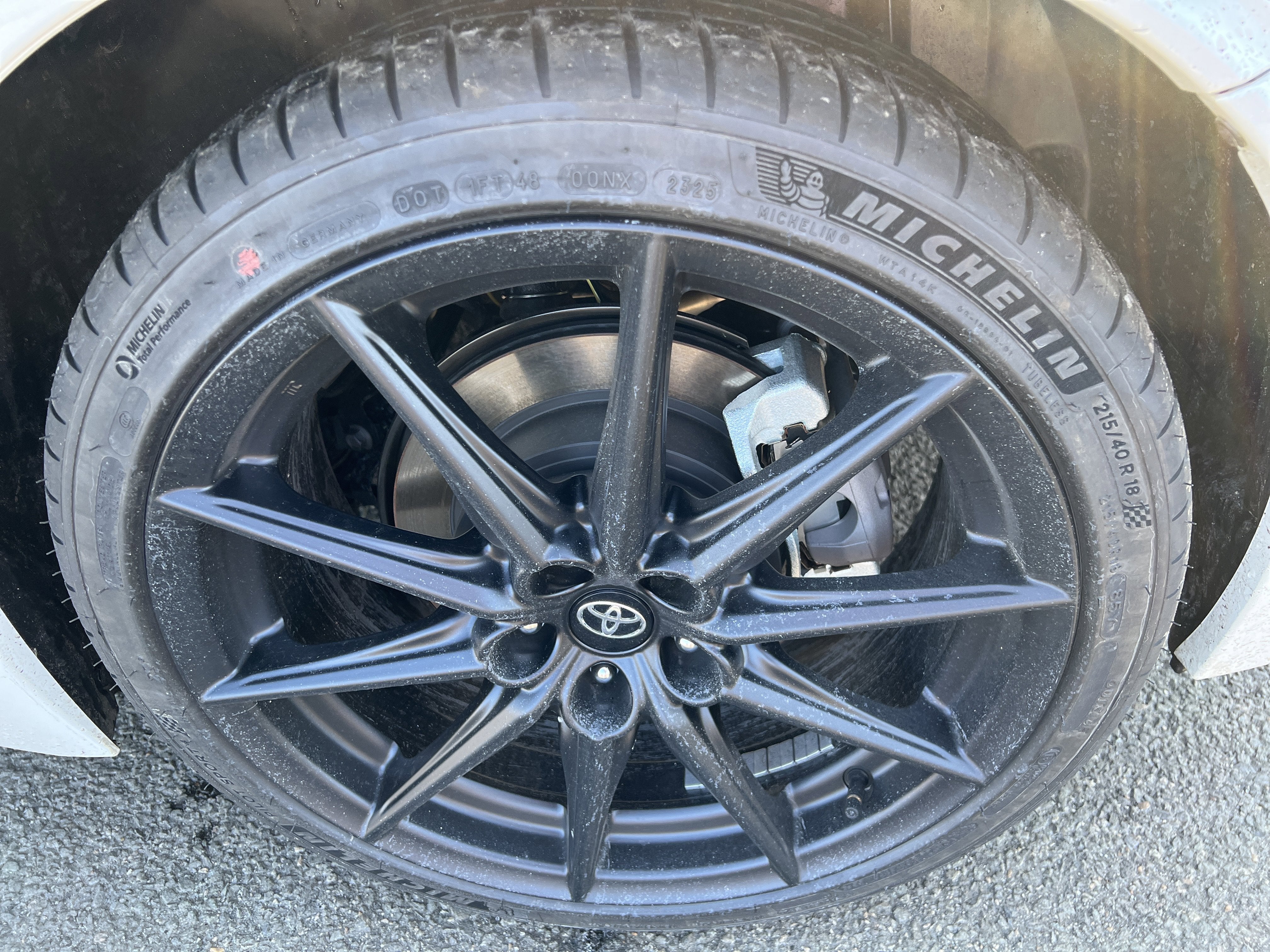 2026 Toyota GR86 Premium MT