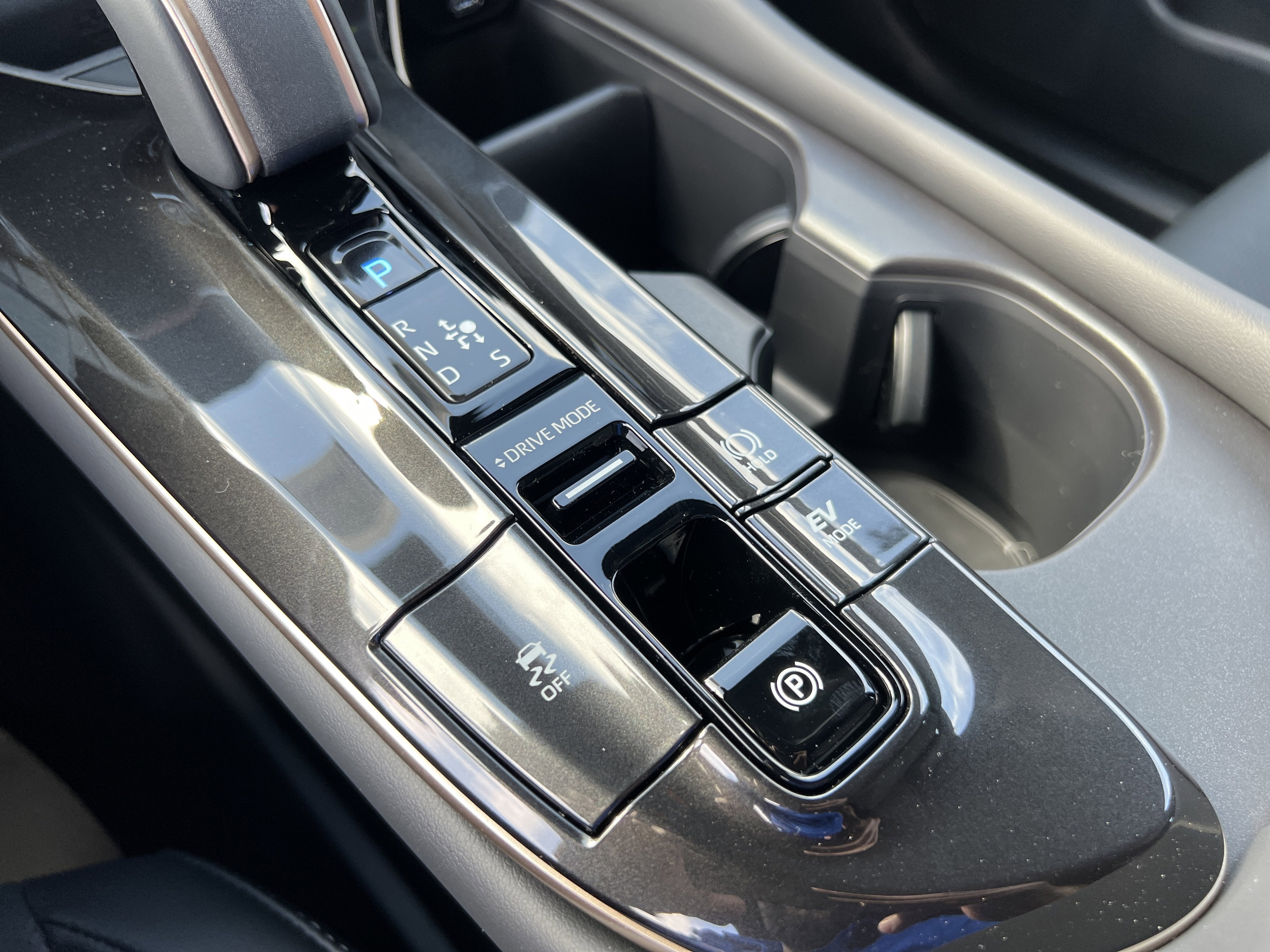 2026 Toyota Toyota Crown Signia Limited