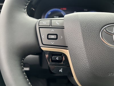 2026 Toyota Toyota Crown Signia Limited